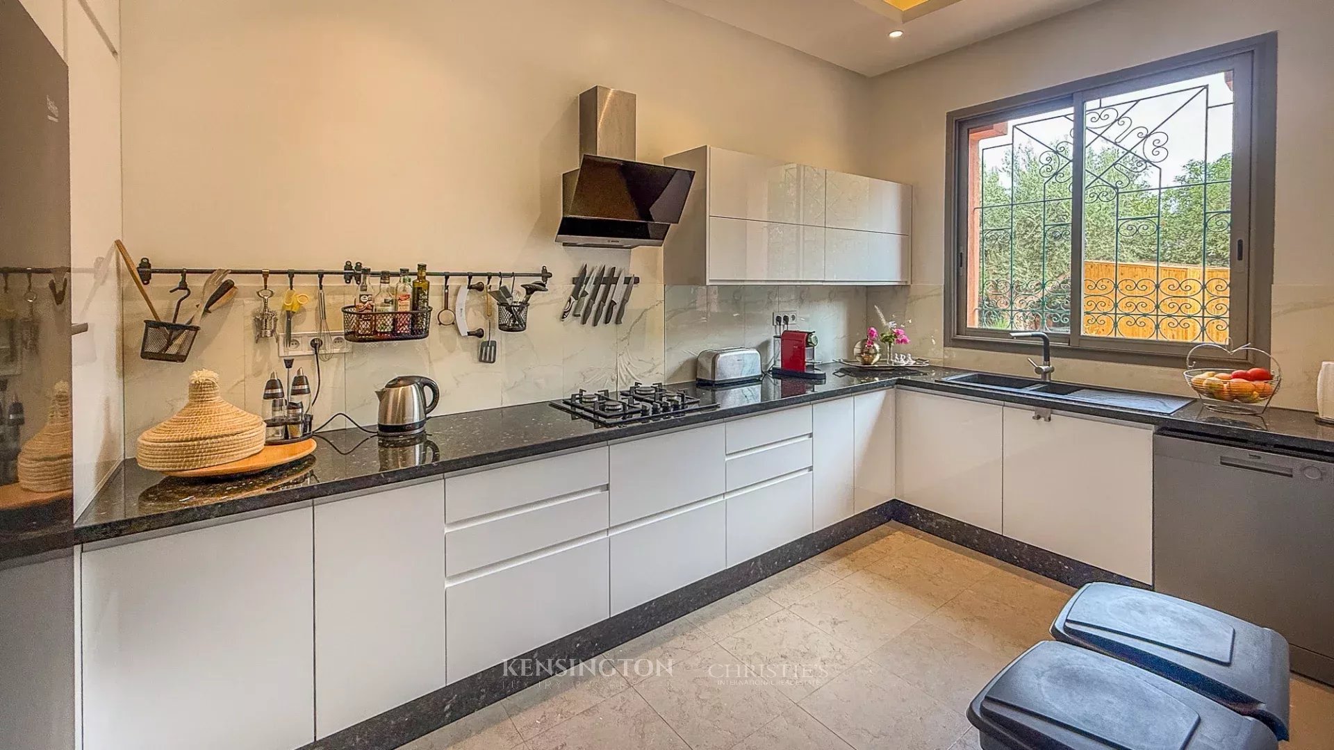 4 Bedroom Villa/Townhouse's Image 4