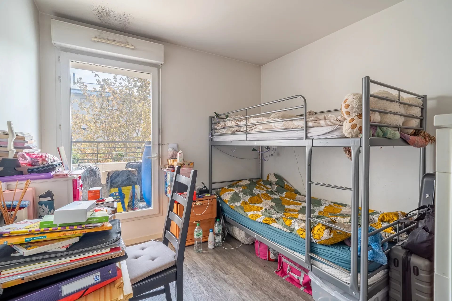 Drancy - Appartement de 60m2 + 25m2 de terrasse - Image Array