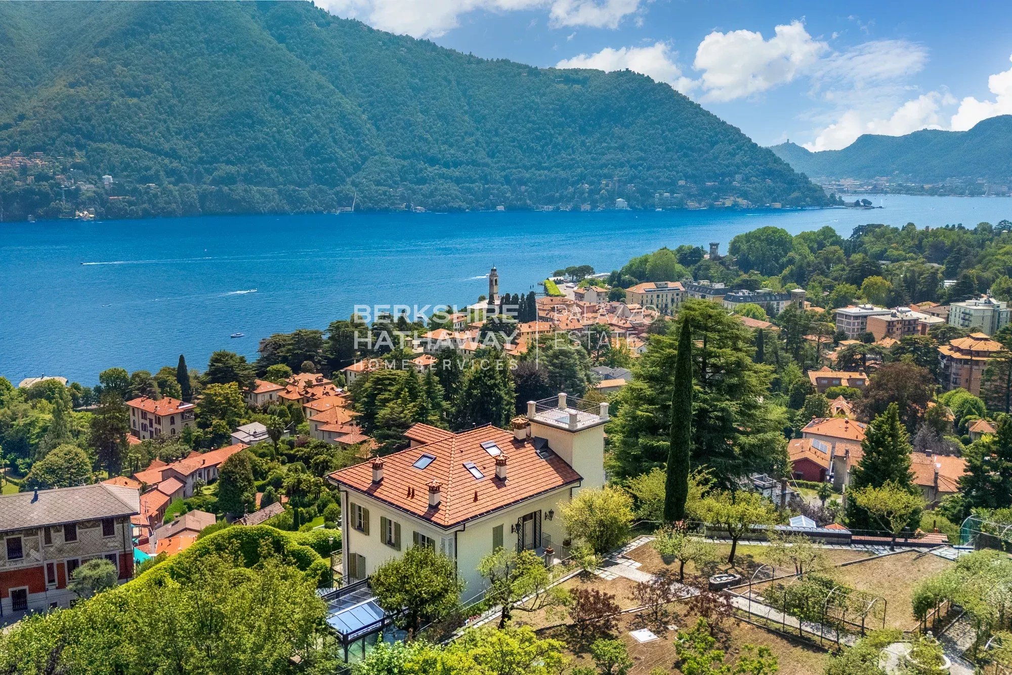 Elegante Dimora Liberty di Rappresentanza con Vista su Villa d’Este a Cernobbio, Lago di Como