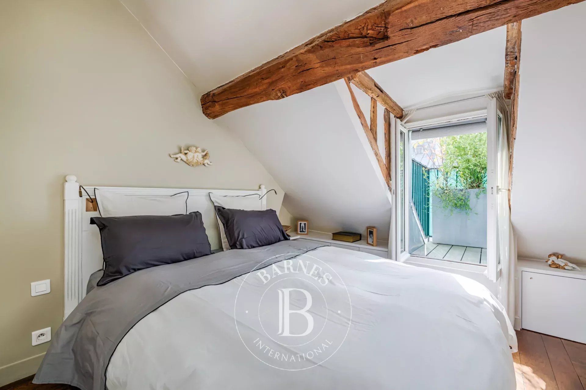 Daire Paris 3ème - picture 24