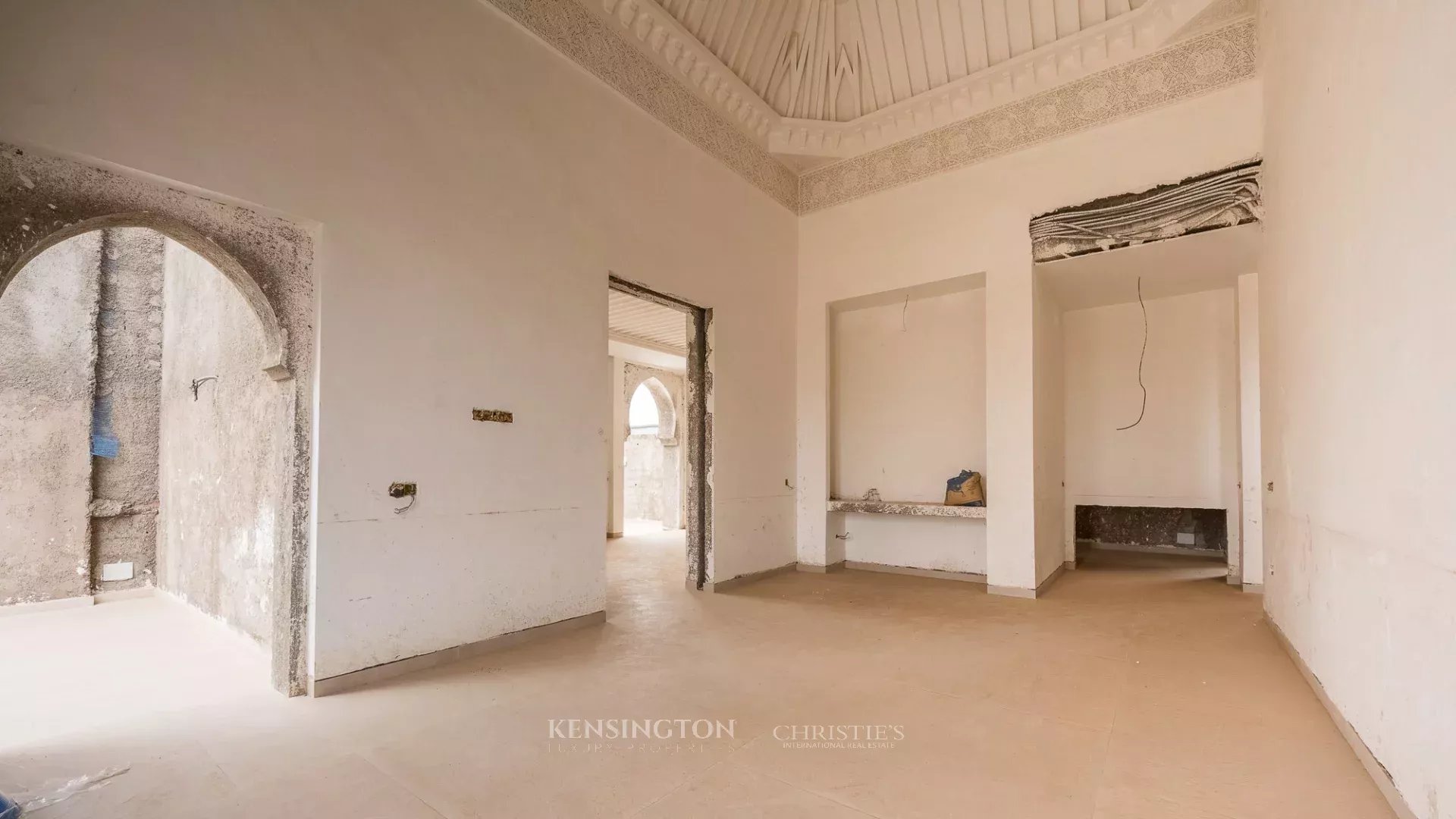 7 Bedroom Villa/Townhouse's Image 31