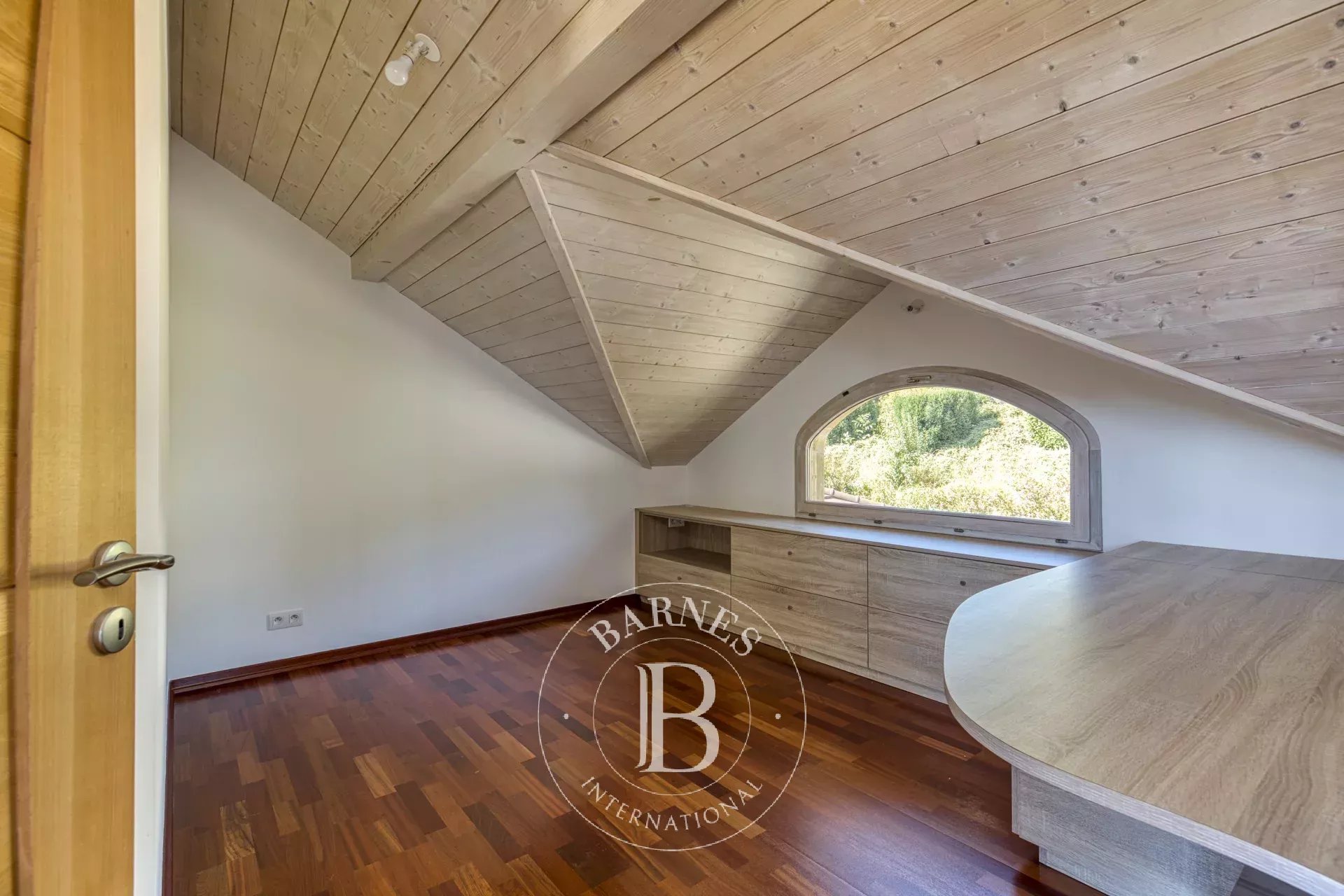 Ev Bonne - picture 15