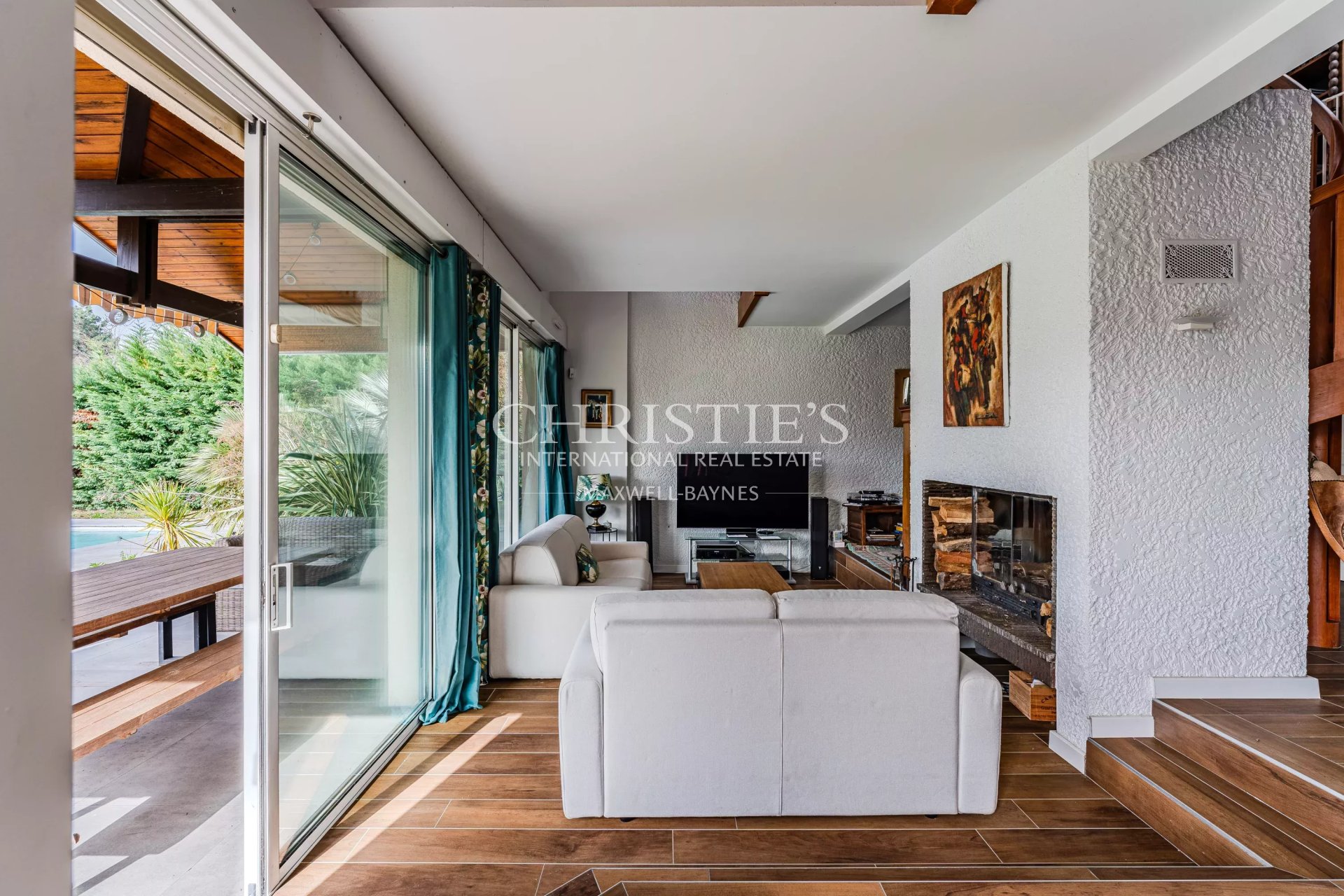 5 Bedroom Villa/Townhouse's Image 6