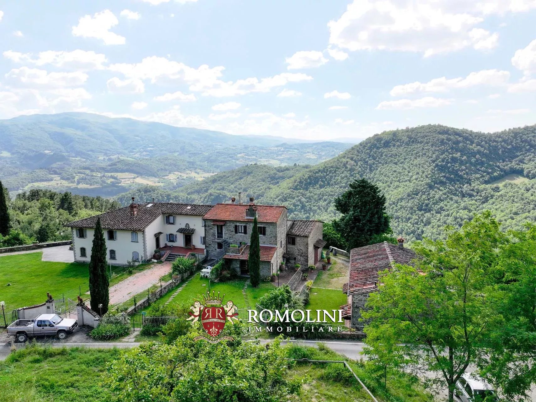34 Bedroom Vineyard's Image 22