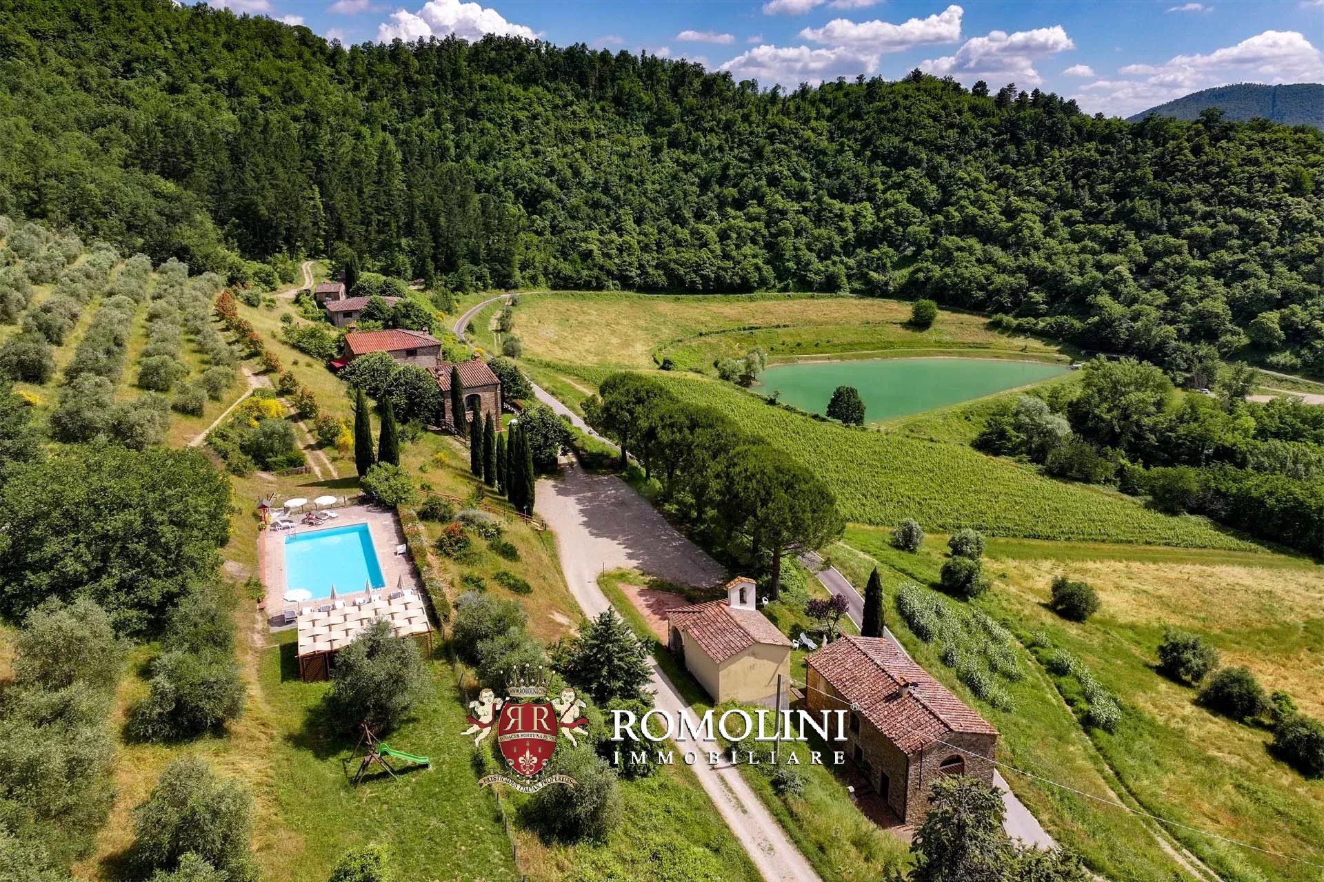 34 Bedroom Vineyard's Image 14