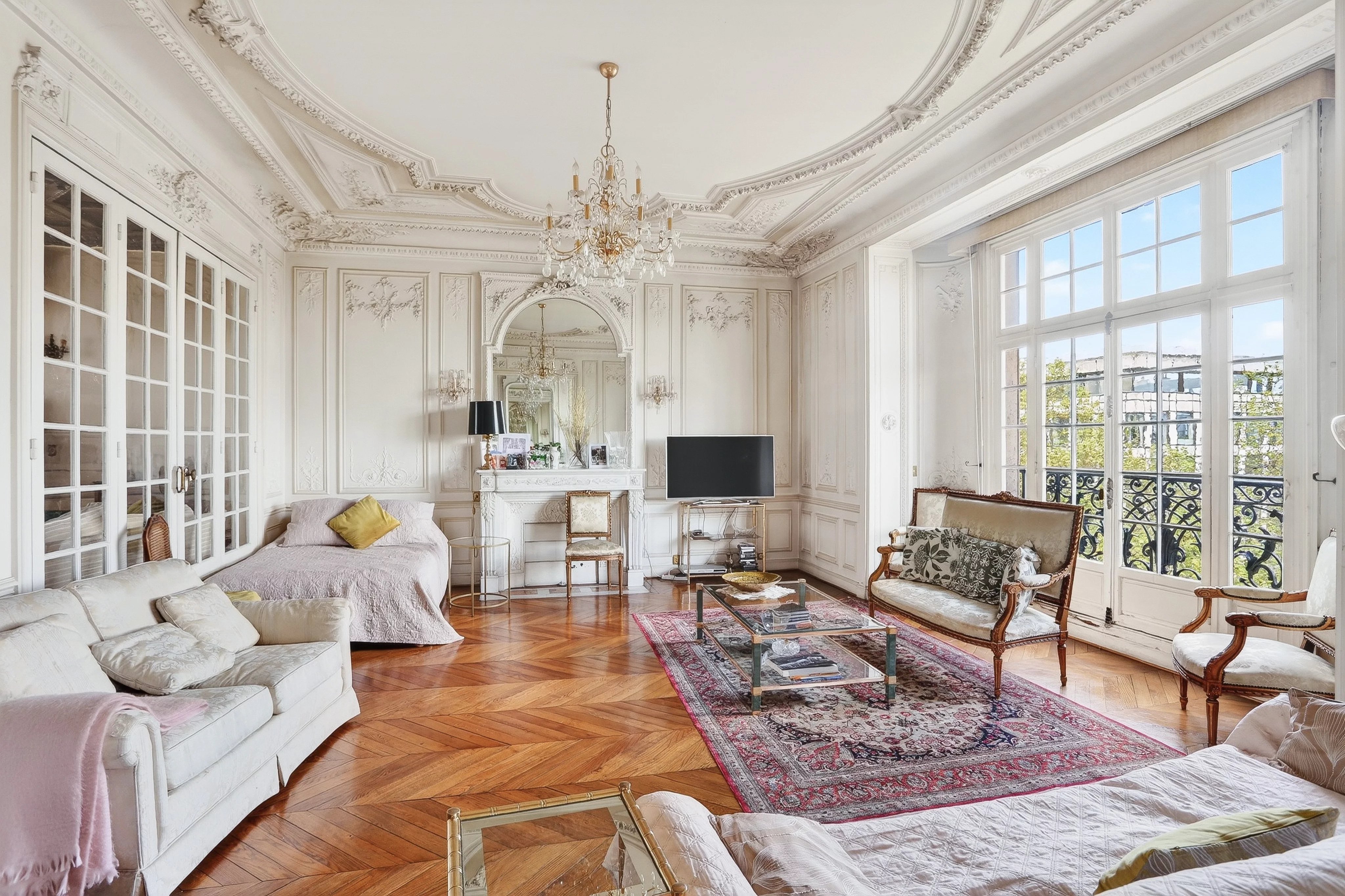 Paris 3 - Appartement Familial - A rénover - Lumineux