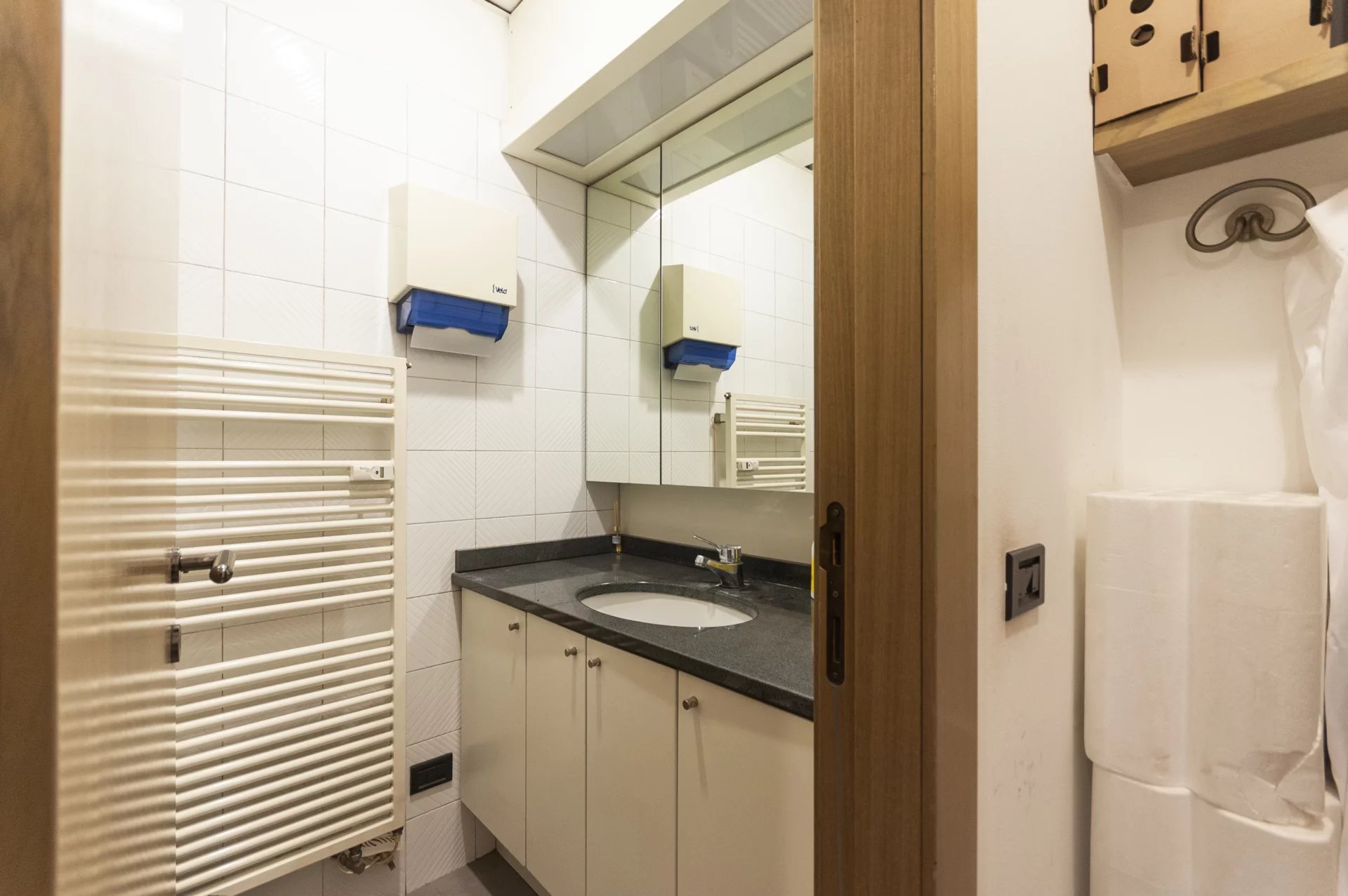 Eleganza e Centralità: Ufficio di Rappresentanza