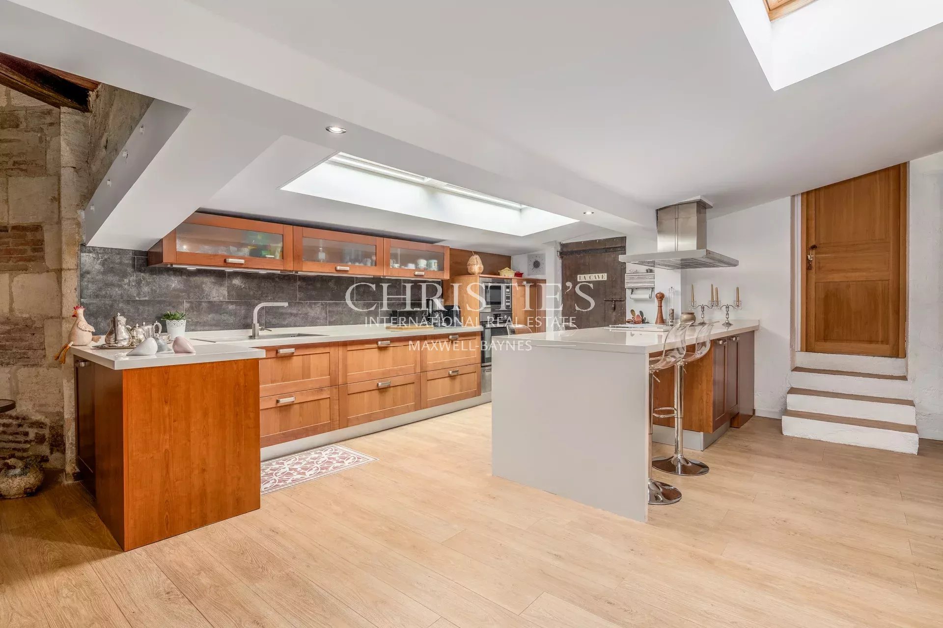 5 Bedroom Villa/Townhouse's Image 14