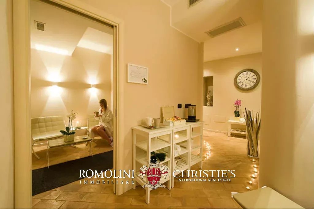 52 Bedroom Villa/Townhouse's Image 26