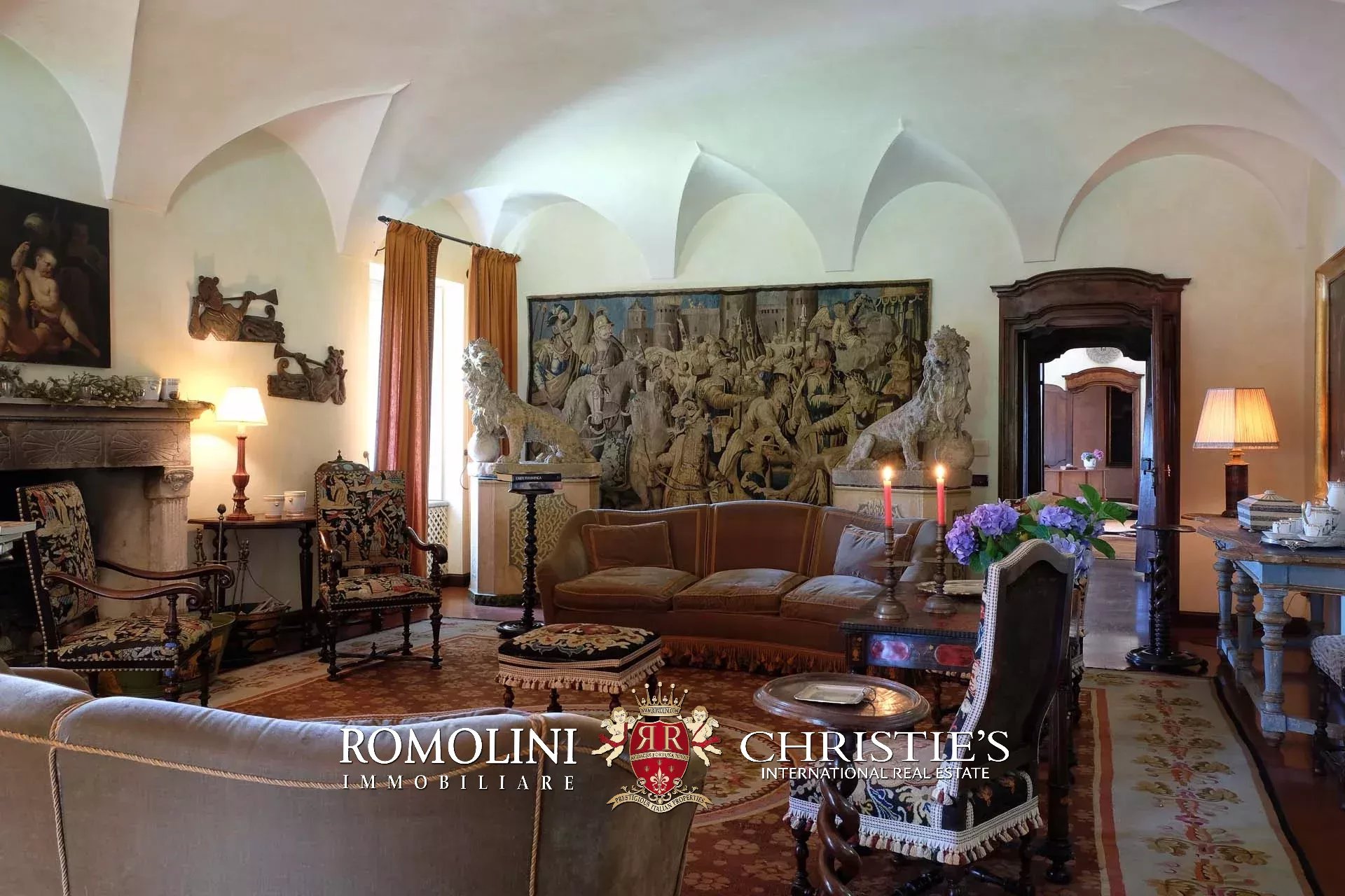 17 Bedroom Villa/Townhouse's Image 42