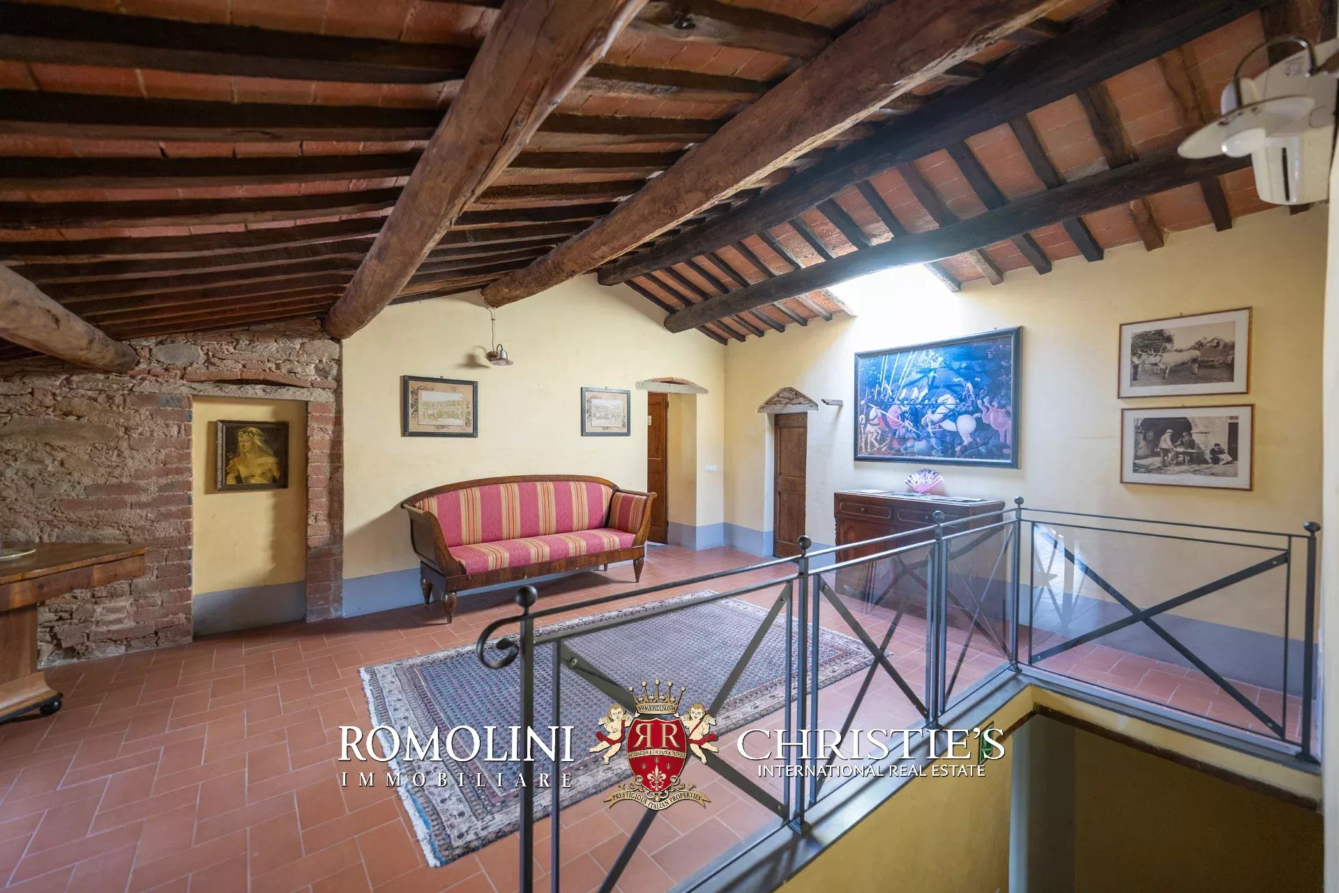 13 Bedroom Villa/Townhouse's Image 35