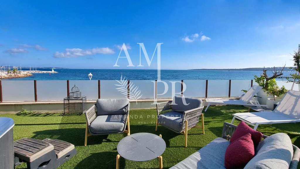 Apartment for sale in Cannes — Luxury Seafront Duplex Cannes | 5-Bedroom Legacy Family Estate