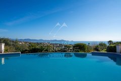 Les Issambres - Villa with panoramic sea view — photo 2 of 7