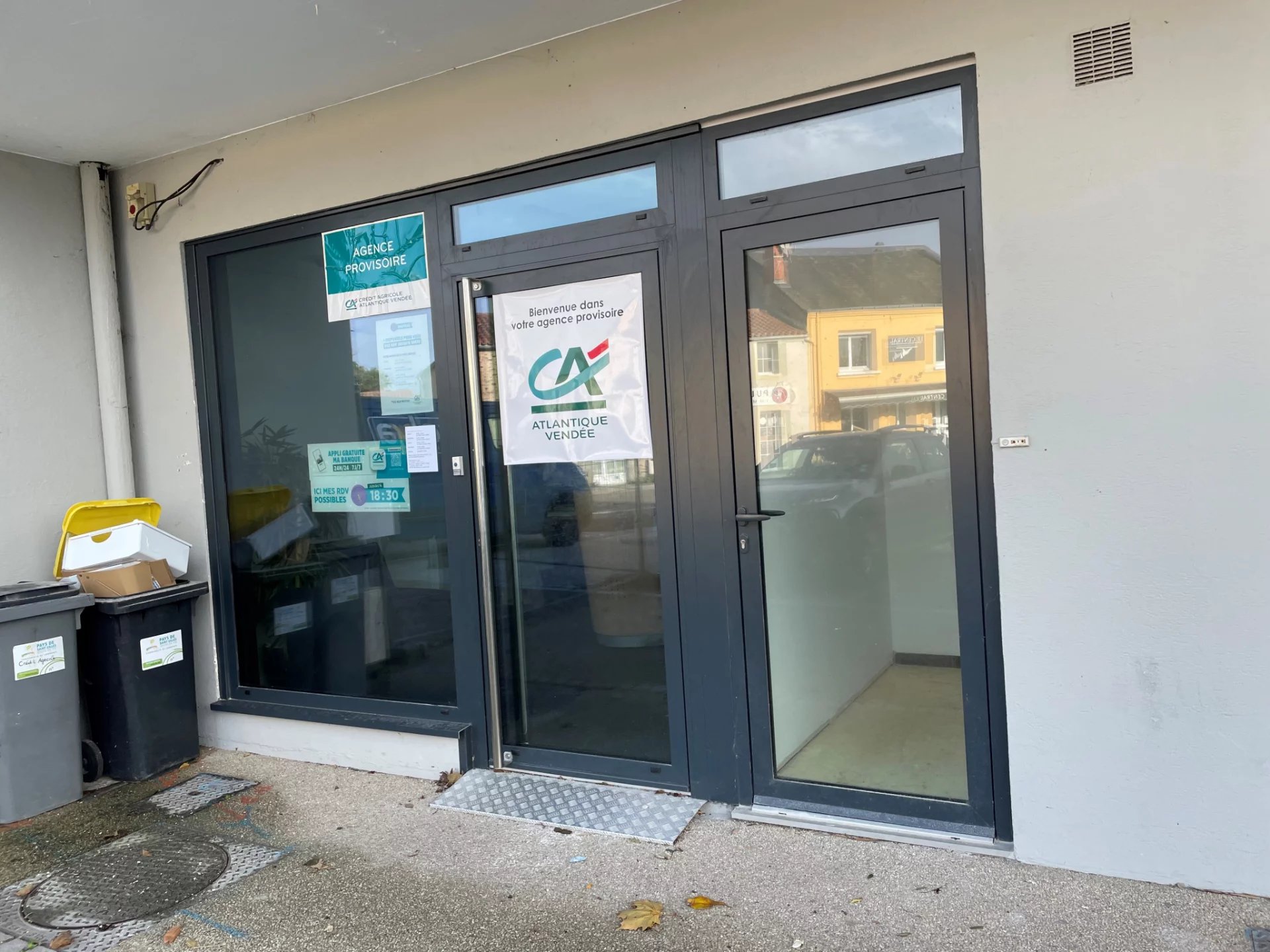 Location Local commercial Coëx