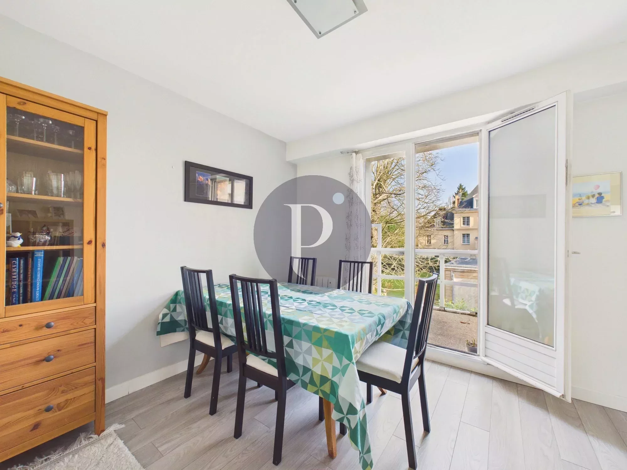 vente-duplex-6-pieces-verrieres-le-buisson-86759337