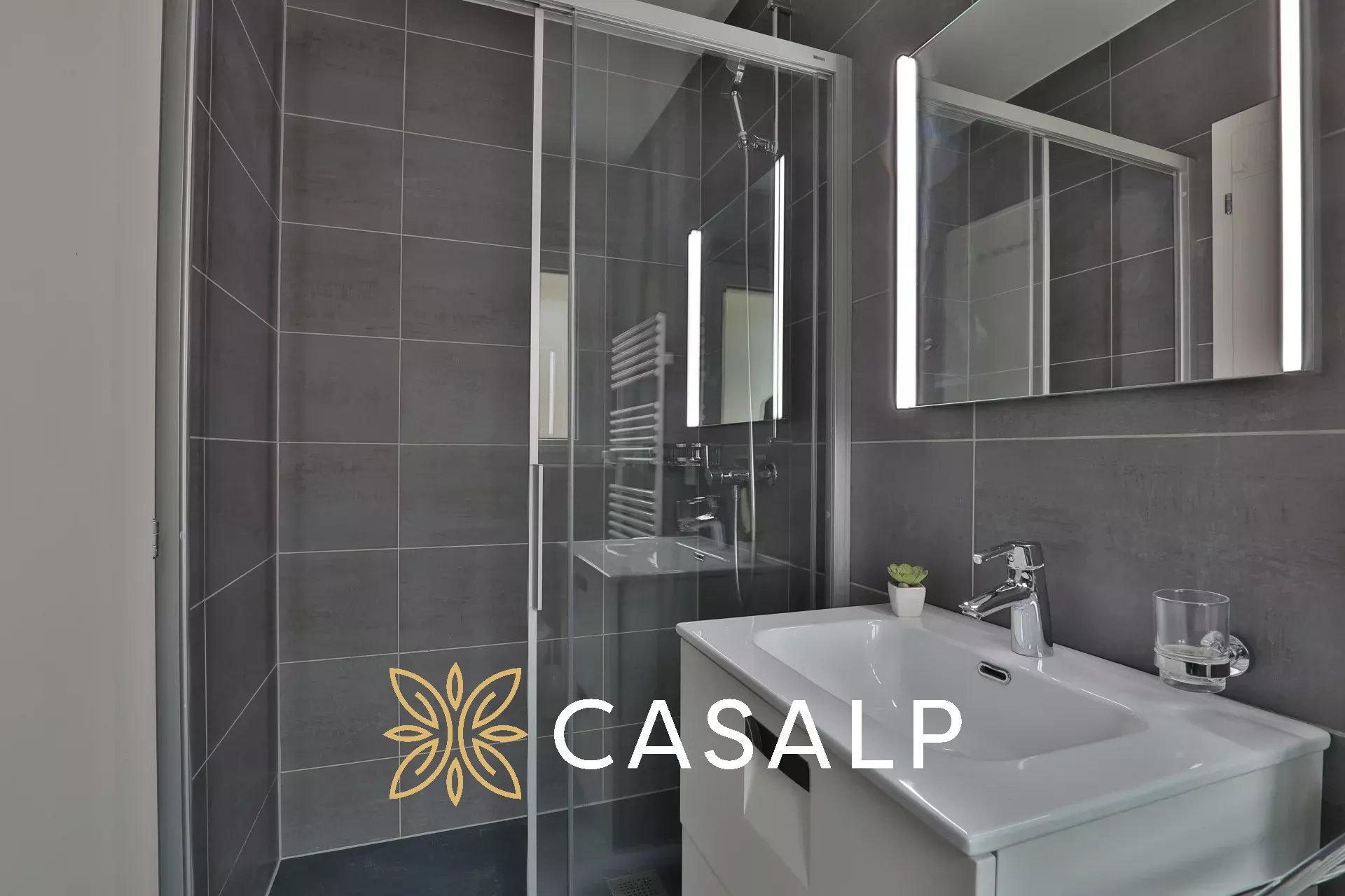 Charmant 2.5 pièces rénové à Crans-Montana