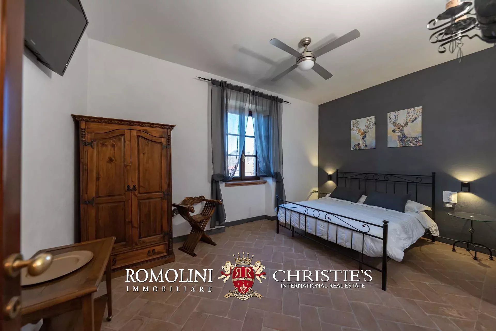 20 Bedroom Chateau's Image 48