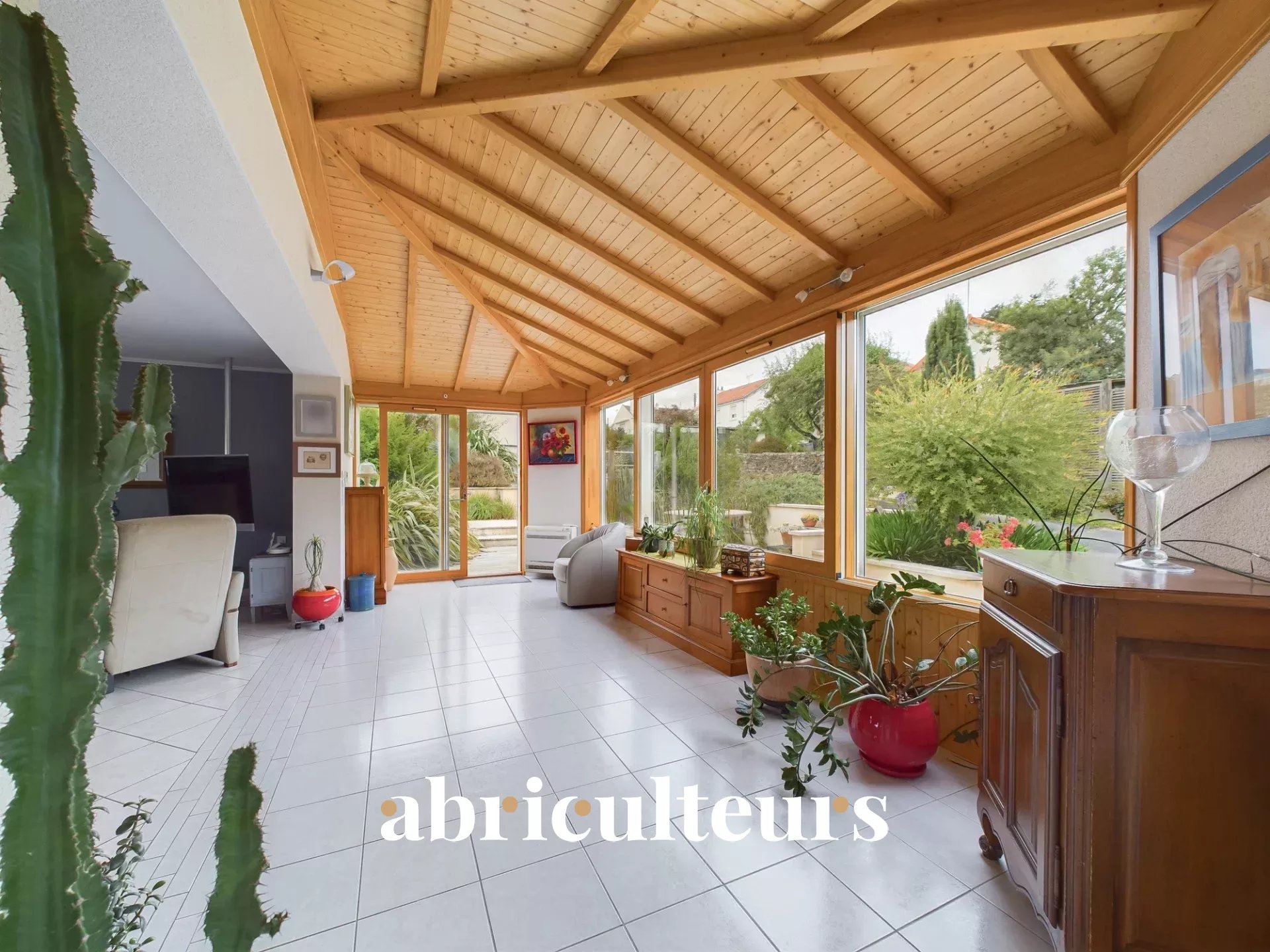 Agence immobilière de LES ABRICULTEURS