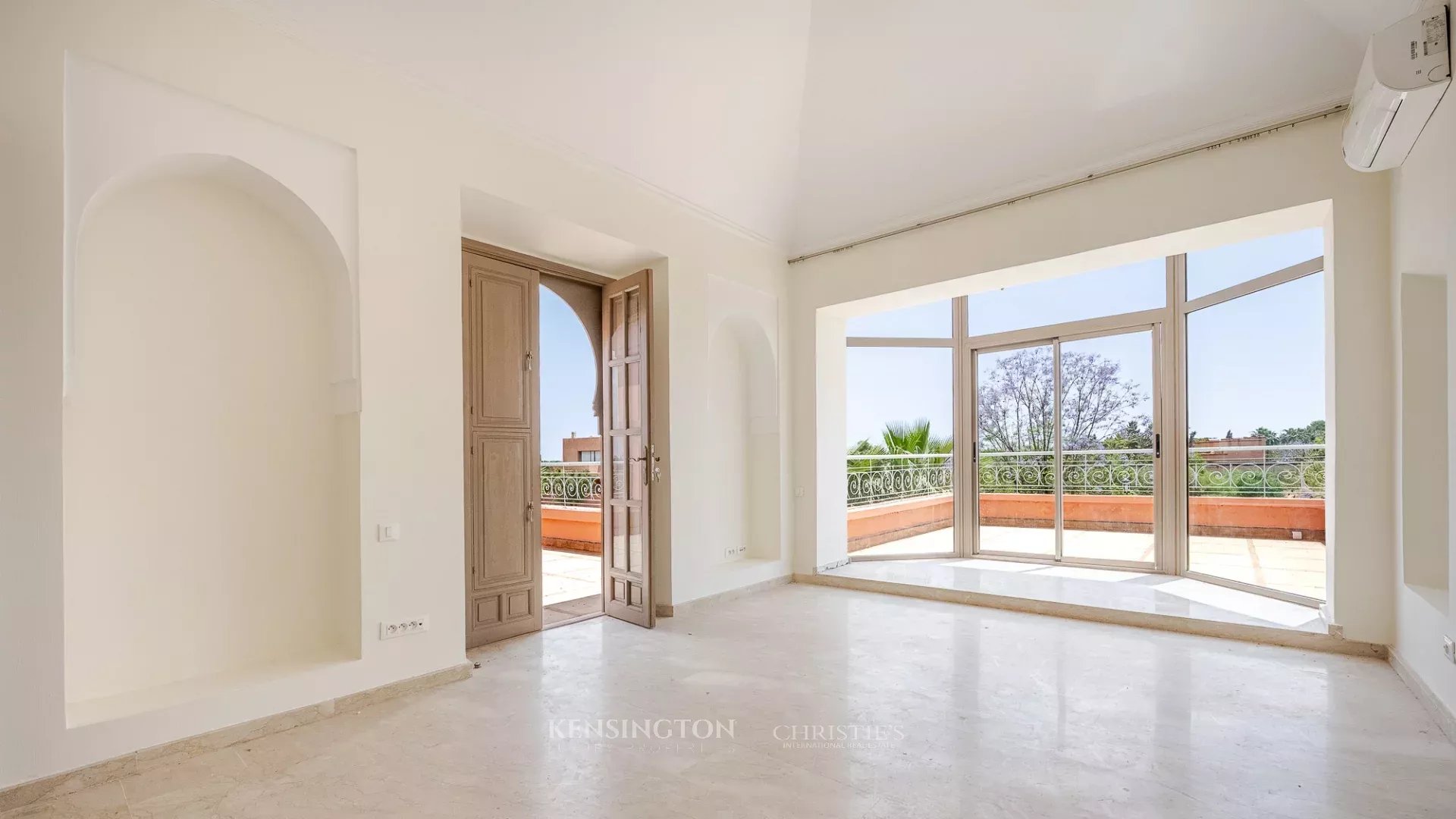 3 Bedroom Villa/Townhouse's Image 11