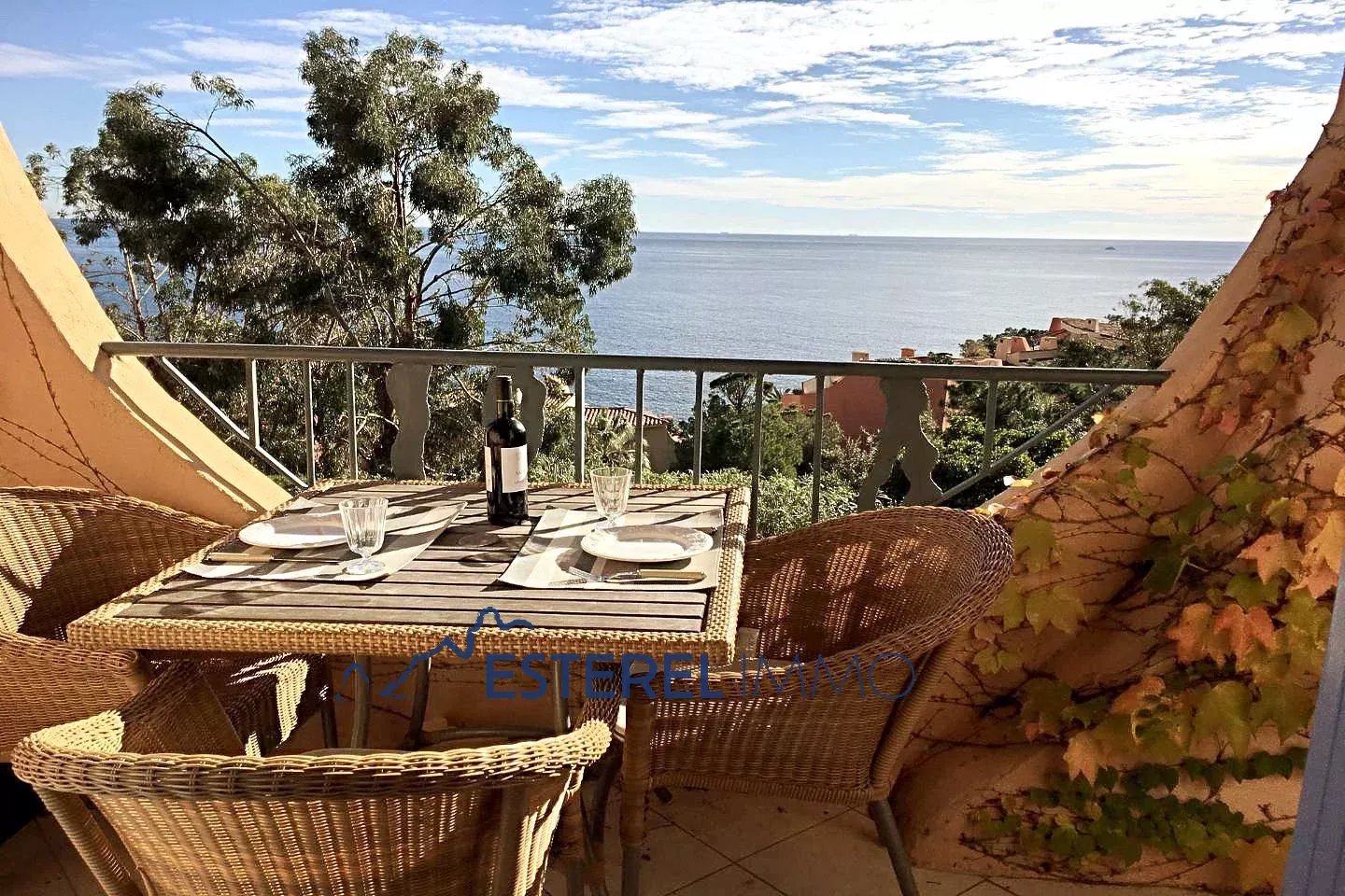 Studio à Port-la-Galère — référence 85993234