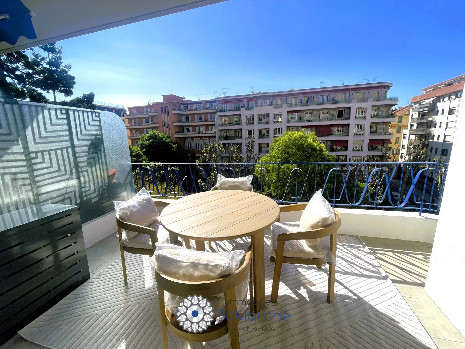 Agence immobilière de 