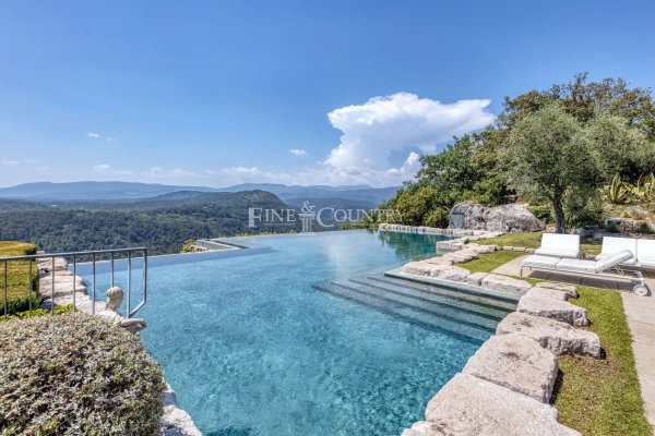 Estate for sale in Saint-Cezaire-sur-Siagne — photo 4