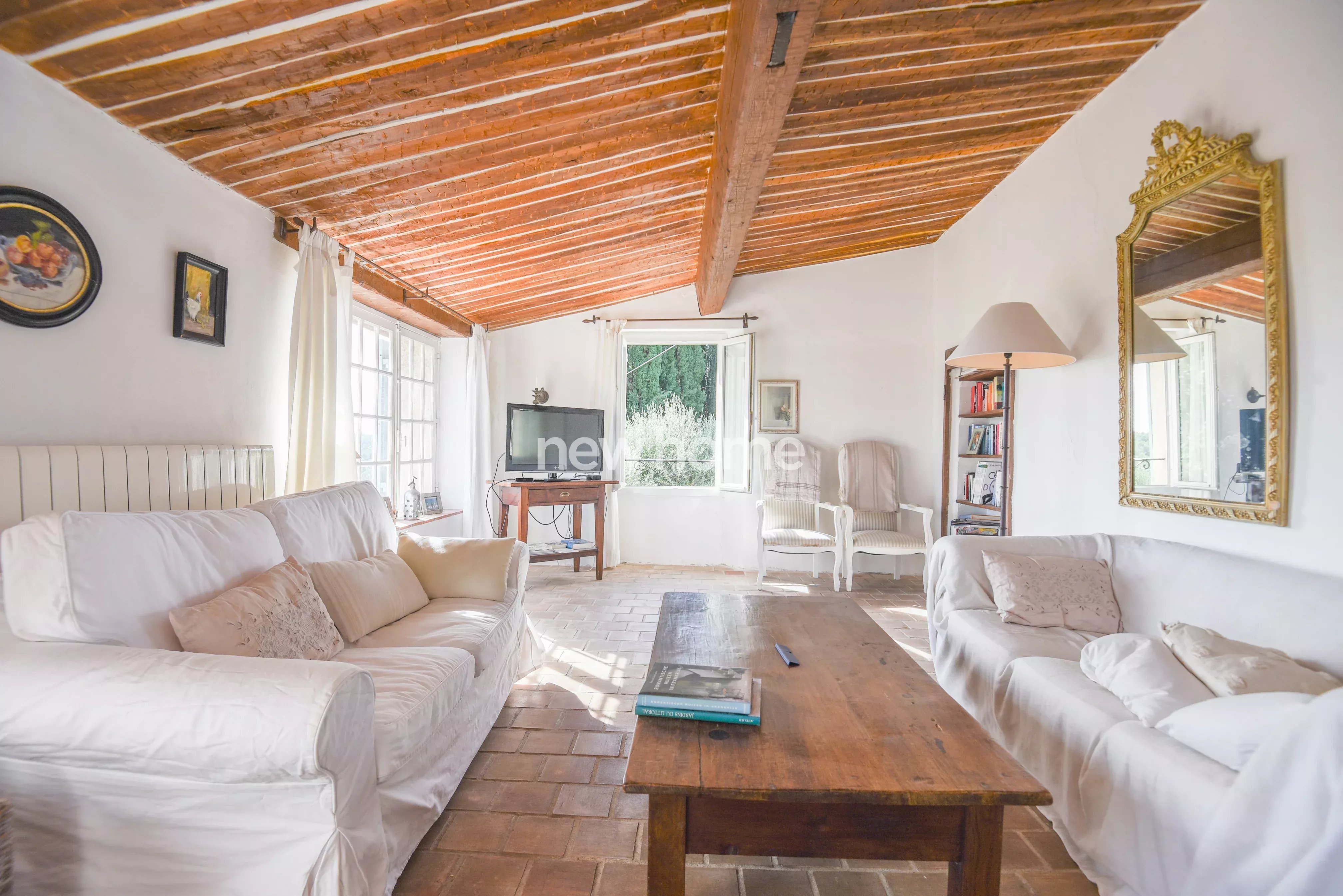 Superbe bastide ancienne en pierre près du charmant village de Flayosc