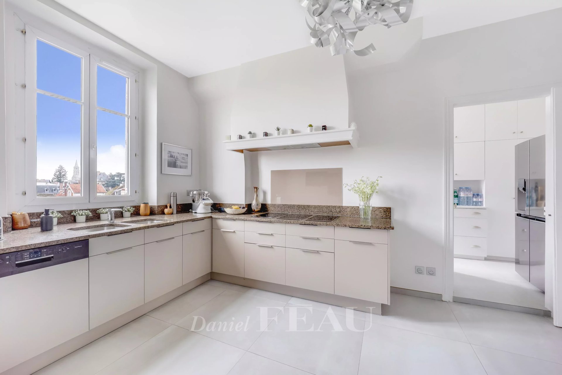 4 Bedroom Apartment/Flat's Image 5