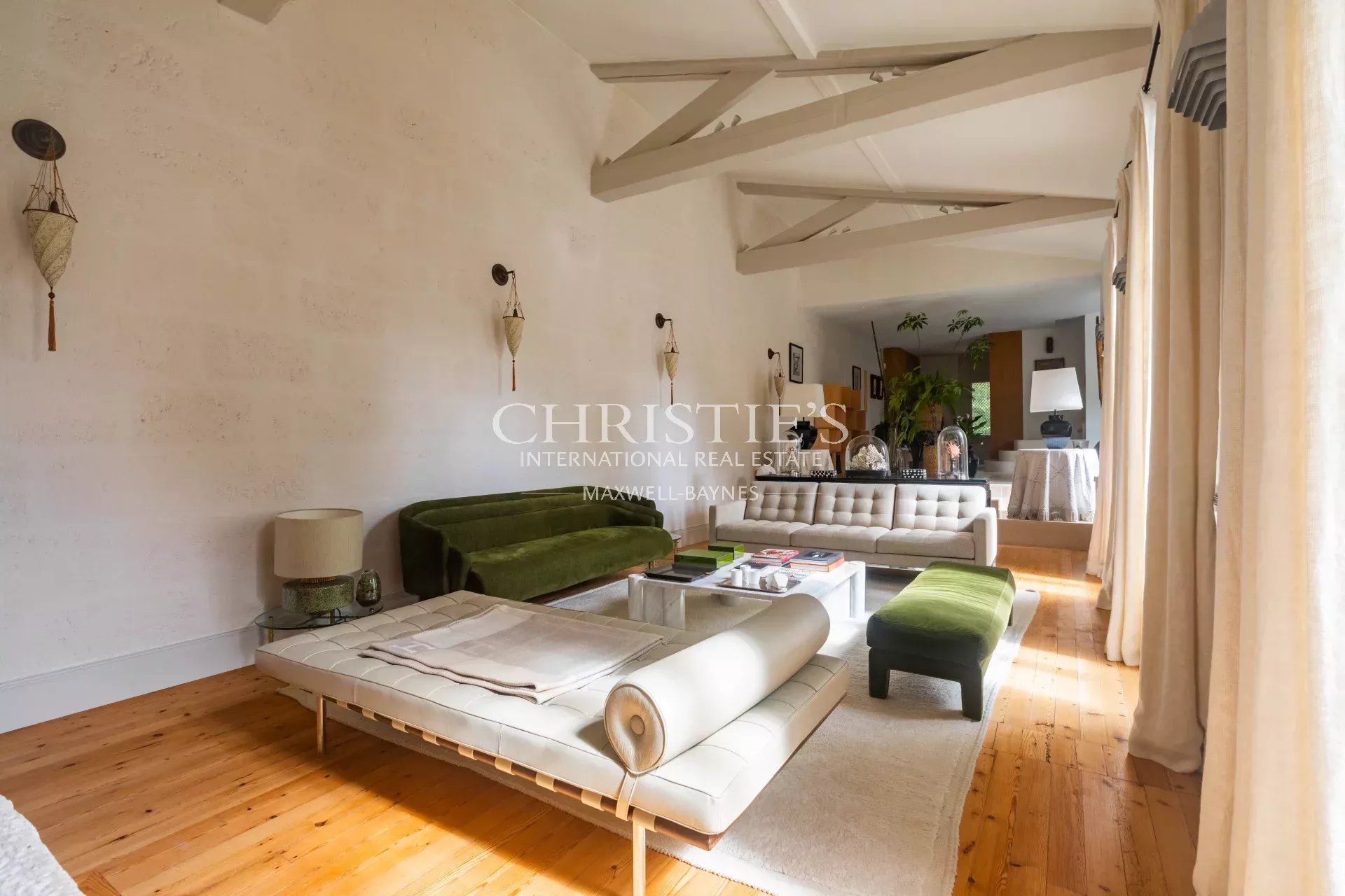 5 Bedroom Villa/Townhouse's Image 20