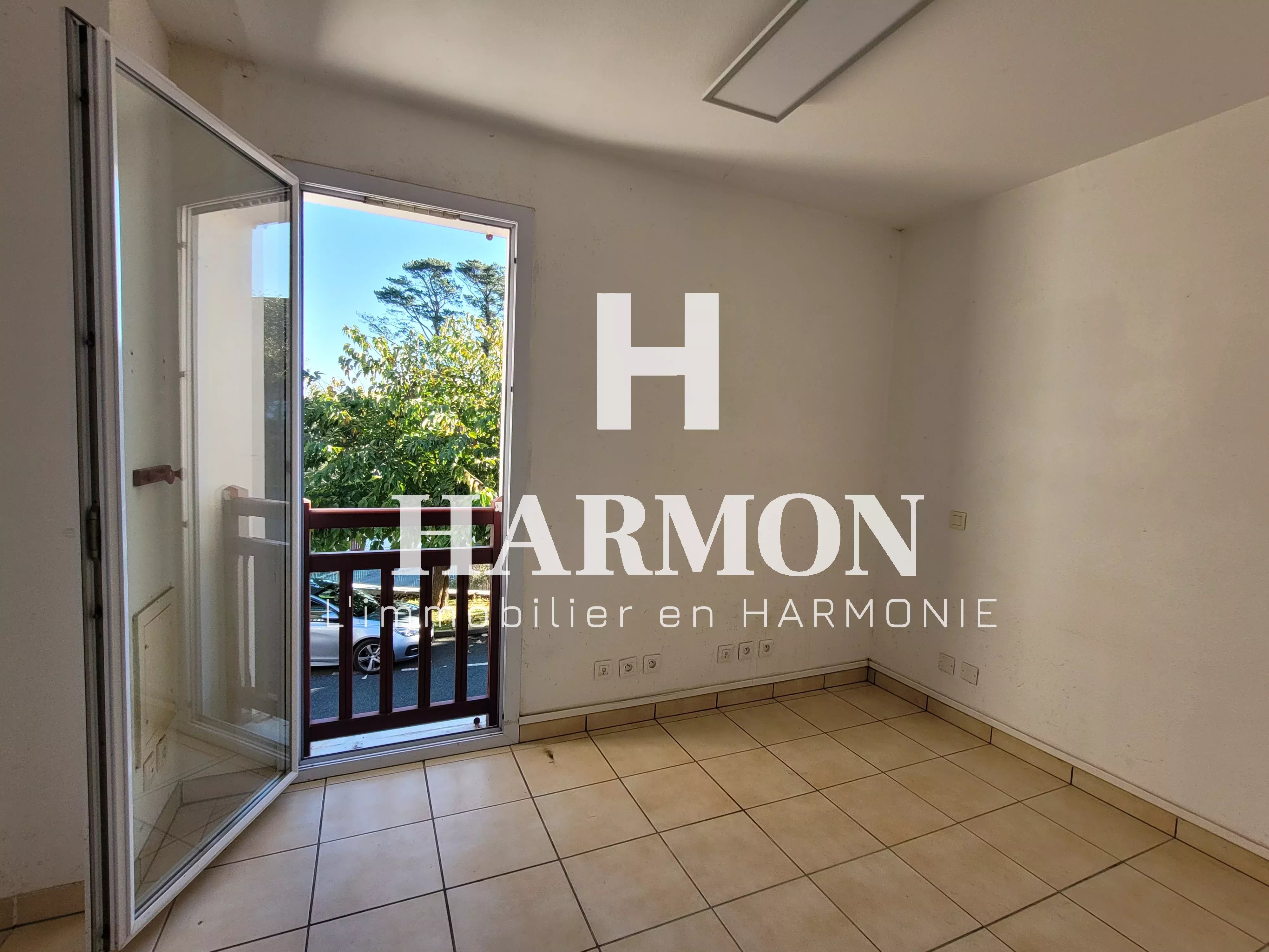 Harmon à vendre : Appartement T2 dans une résidence calme, à Saint jean de Luz - Photo 4