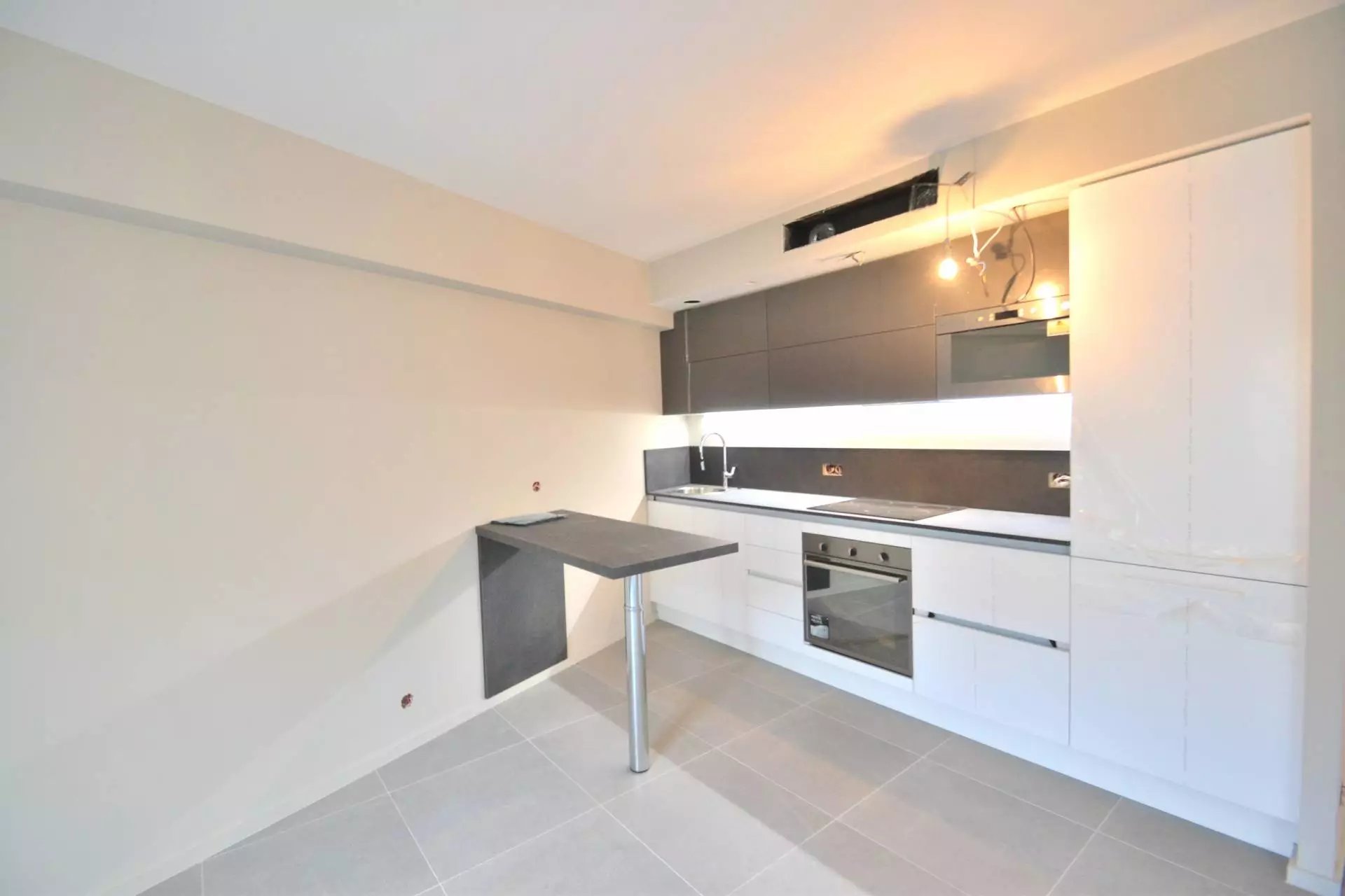Nice Carré D’or - Rue Paradis - 3 Pièces - 495 000 Euros