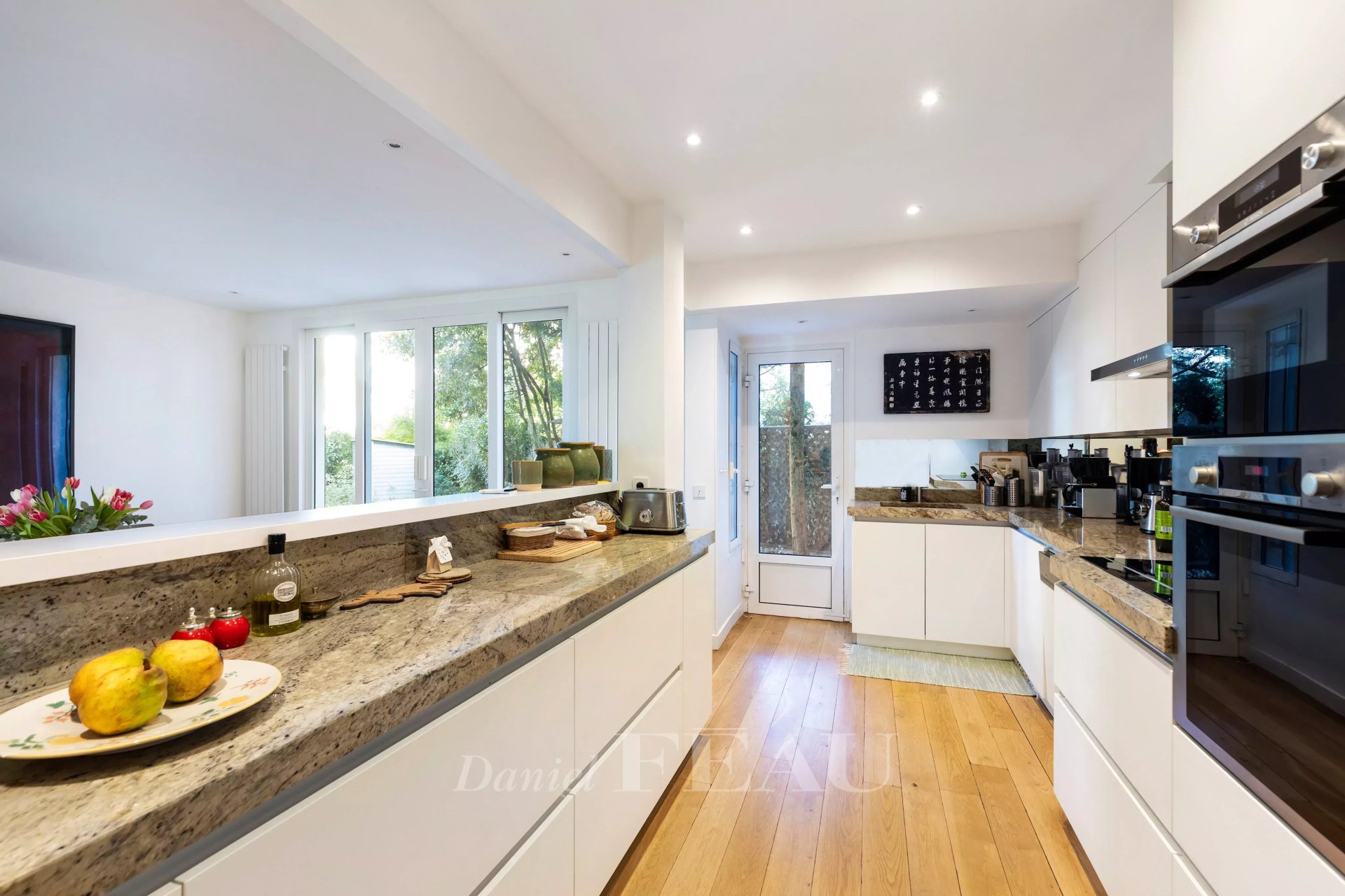 5 Bedroom Villa/Townhouse's Image 7