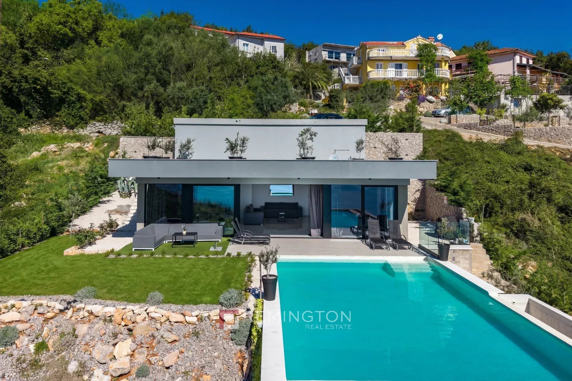 2 Bedroom Villa/Townhouse's Image 11