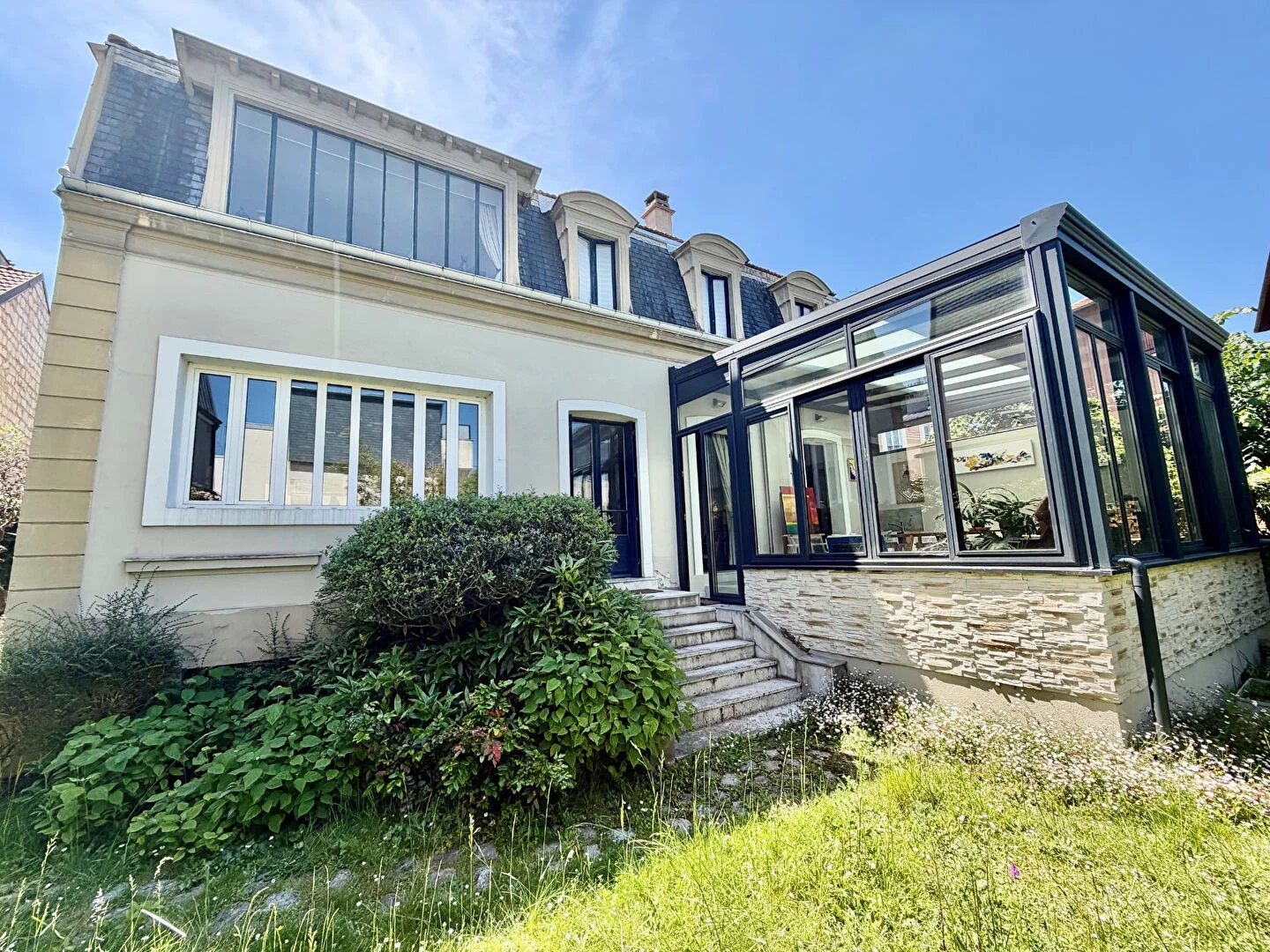 Maison Bois Colombes mairie 7 pièce(s) 230 m2