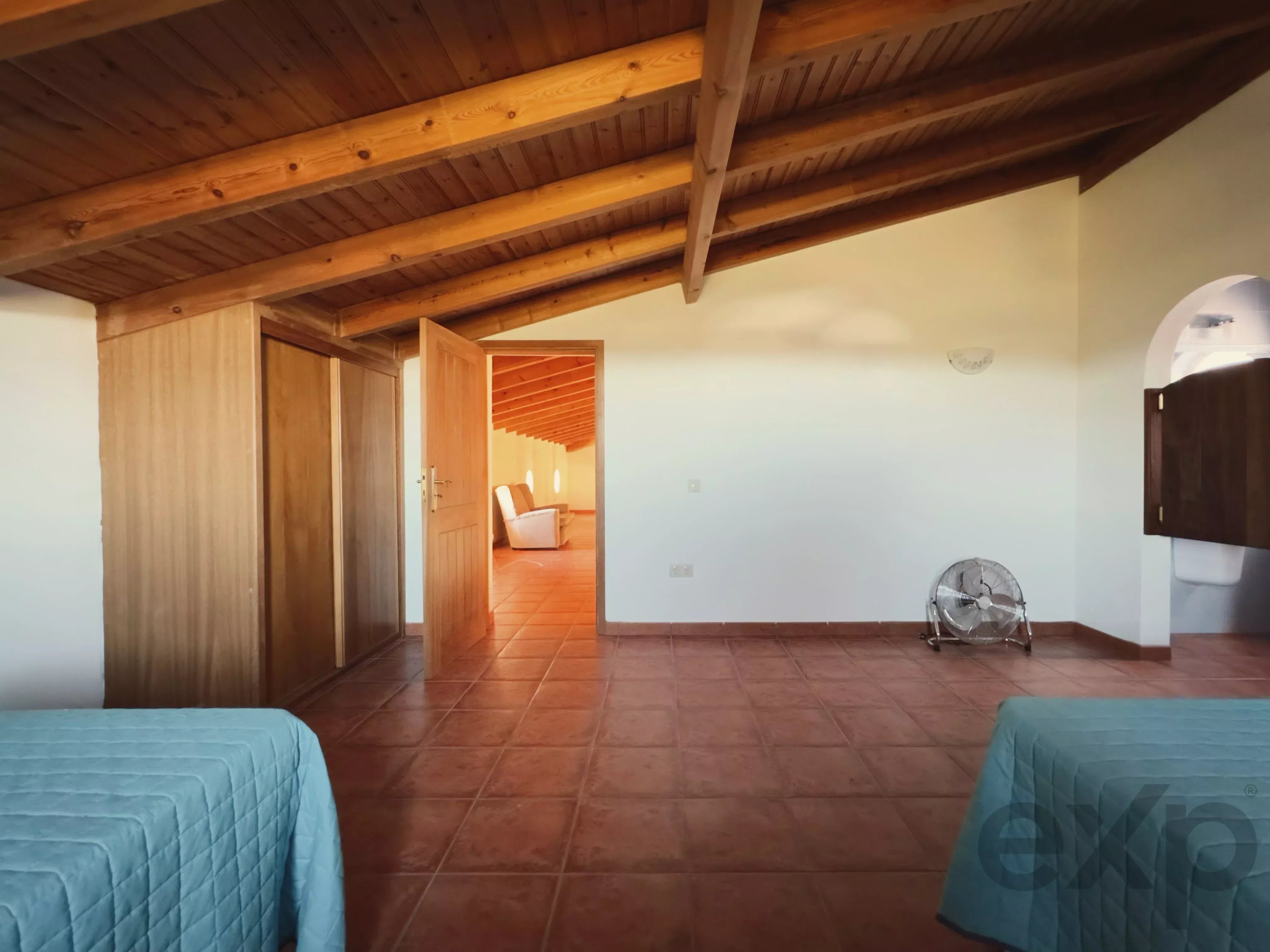 Four Bedroom Estate with Private Pool & 5+ Hectares in Ourique, Beja District, Alentejo 86933567 image 11