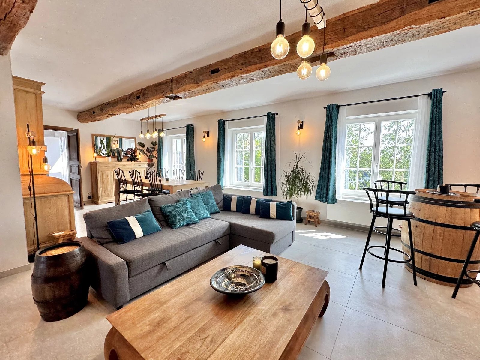 TROP TARD ! Spacieuse villa 6 chambres + bureau