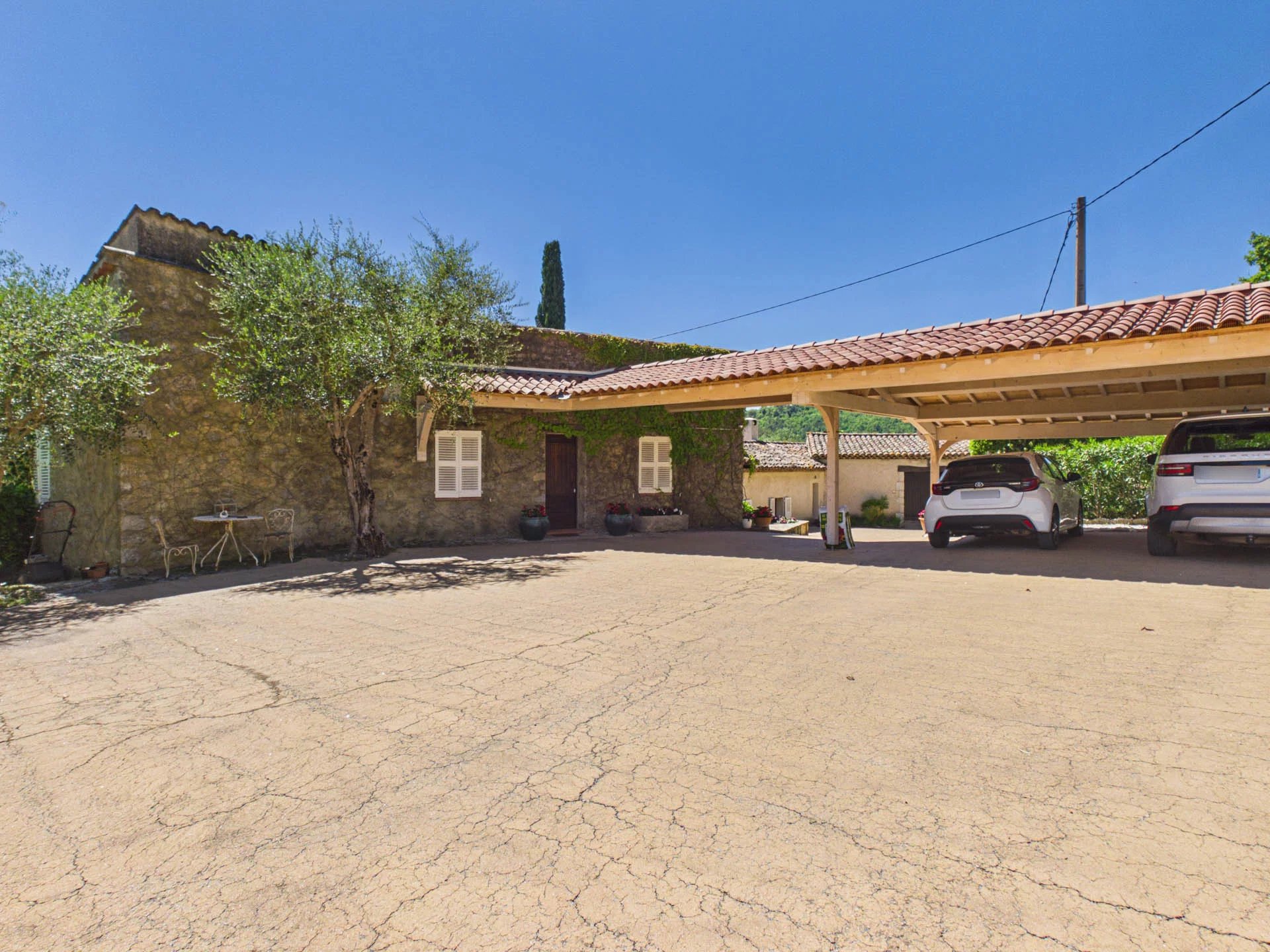 Charming old stone farmhouse with character - Callian