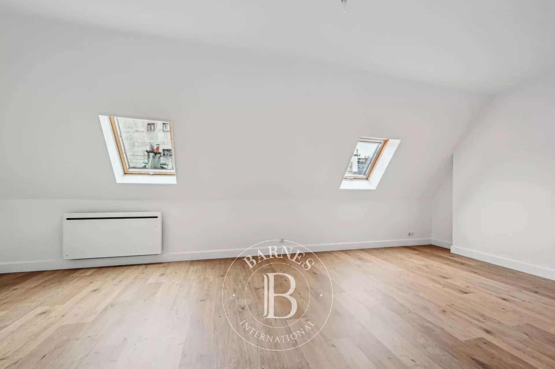 Paris 6 - Saint Placide - 1-bed apartment - Renovated - Top floor - Lift