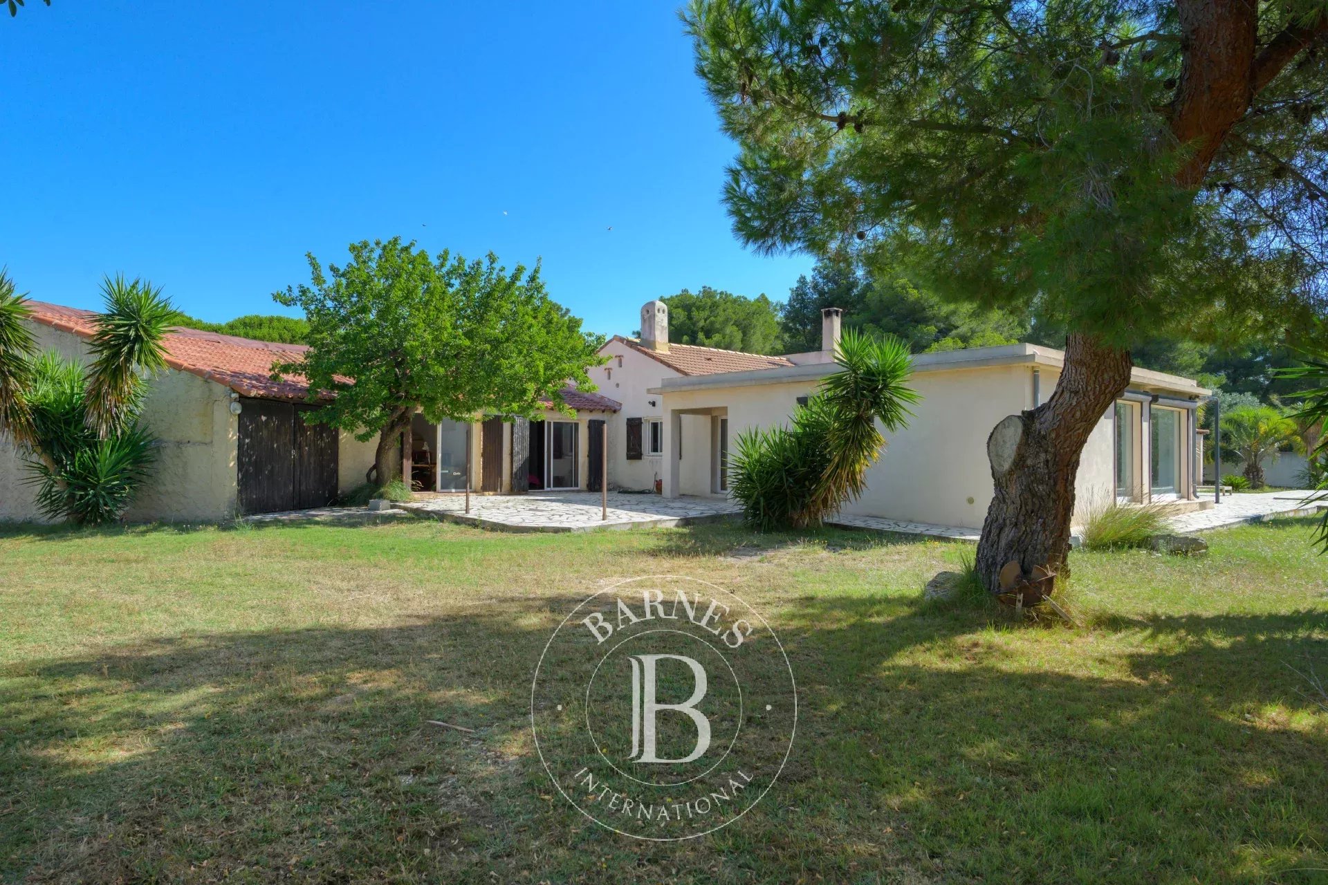 Villa Sausset-les-Pins - picture 27