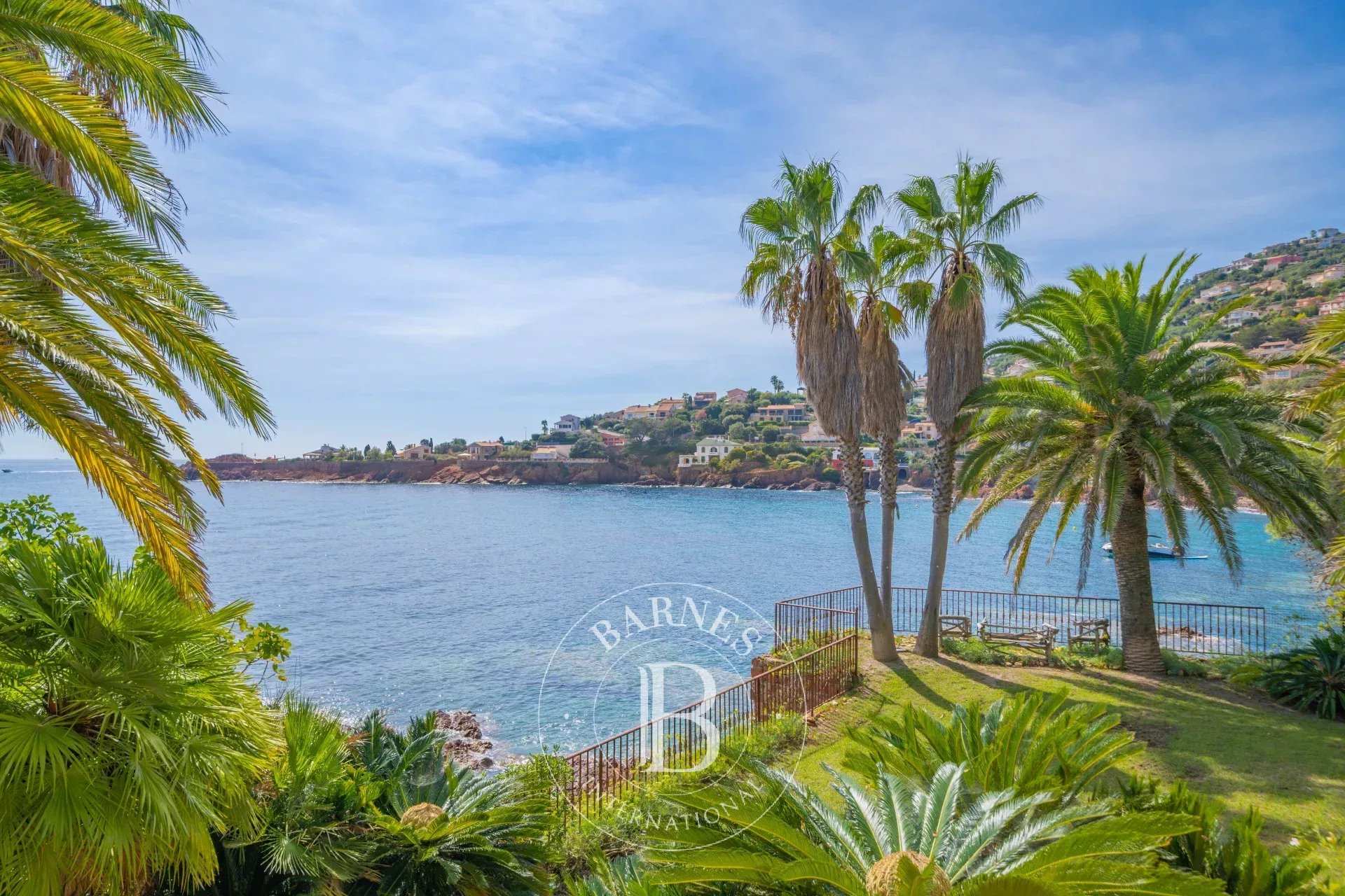 Villa Saint-Raphaël - picture 5