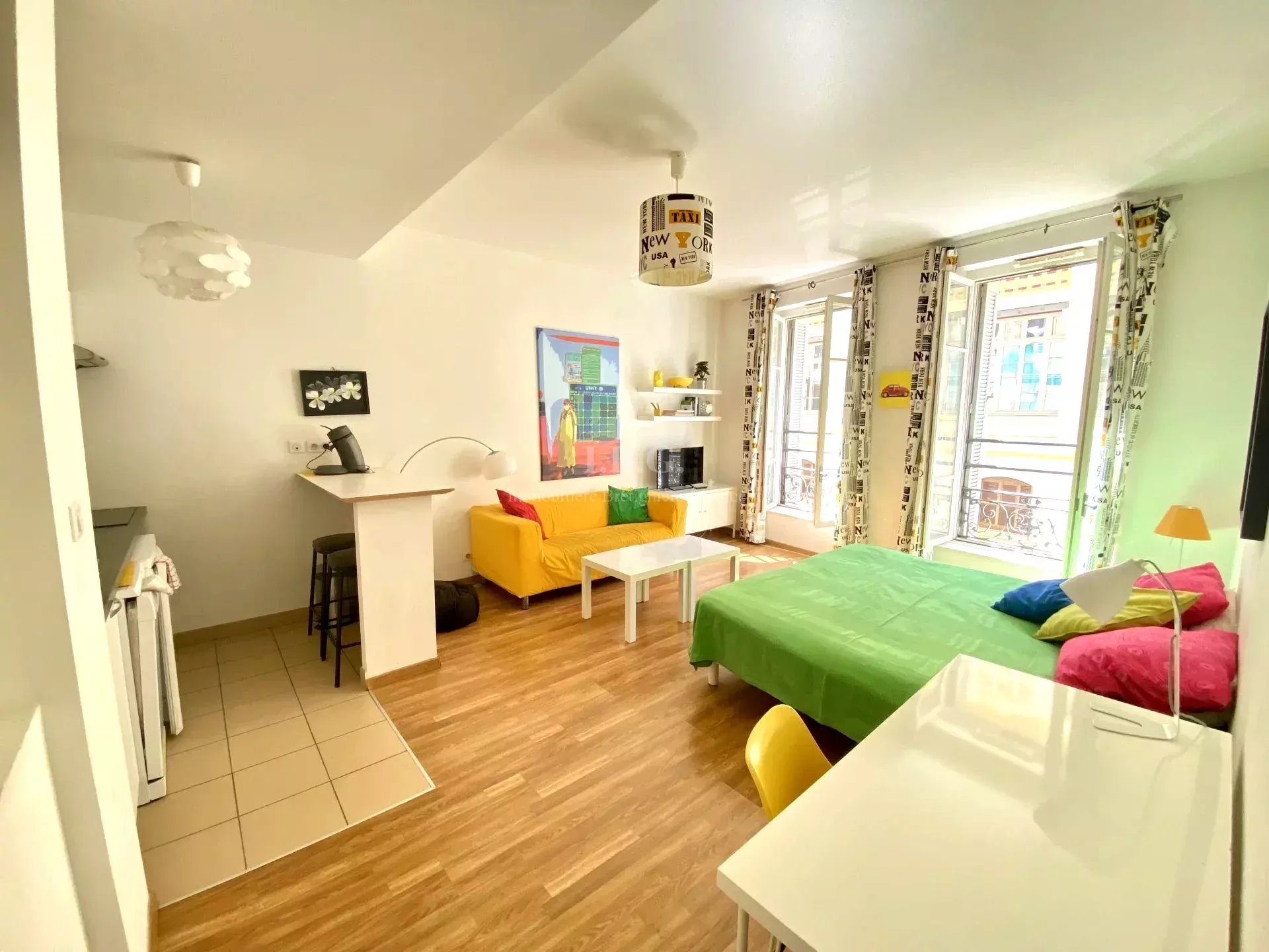 Agence immobilière de 