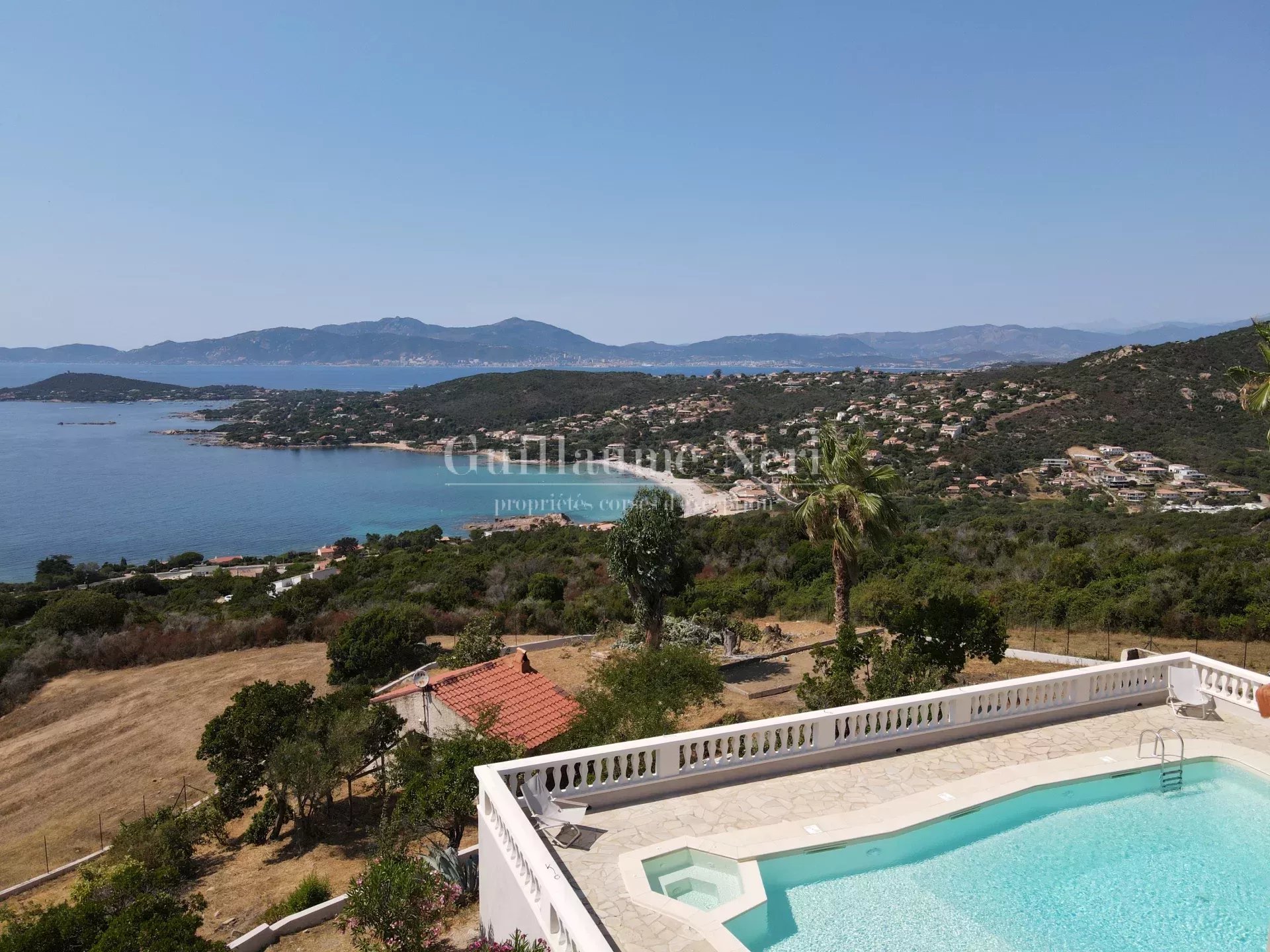 Villa JULIETTE-6 chambres, piscine, vue mer panoramique, terrain de paddle