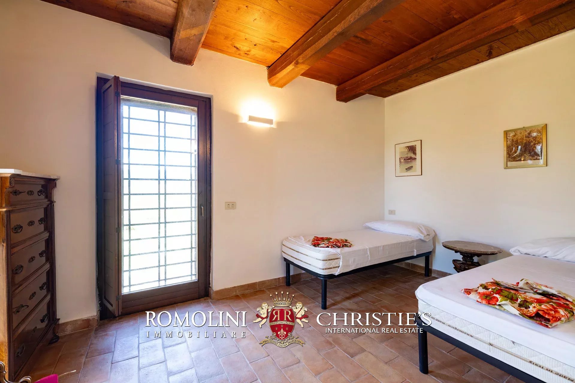27 Bedroom Villa/Townhouse's Image 106