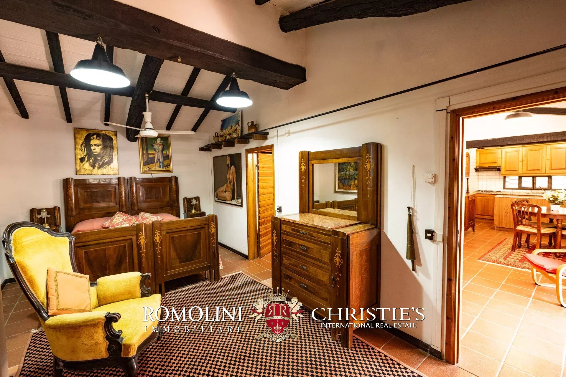 9 Bedroom Villa/Townhouse's Image 102
