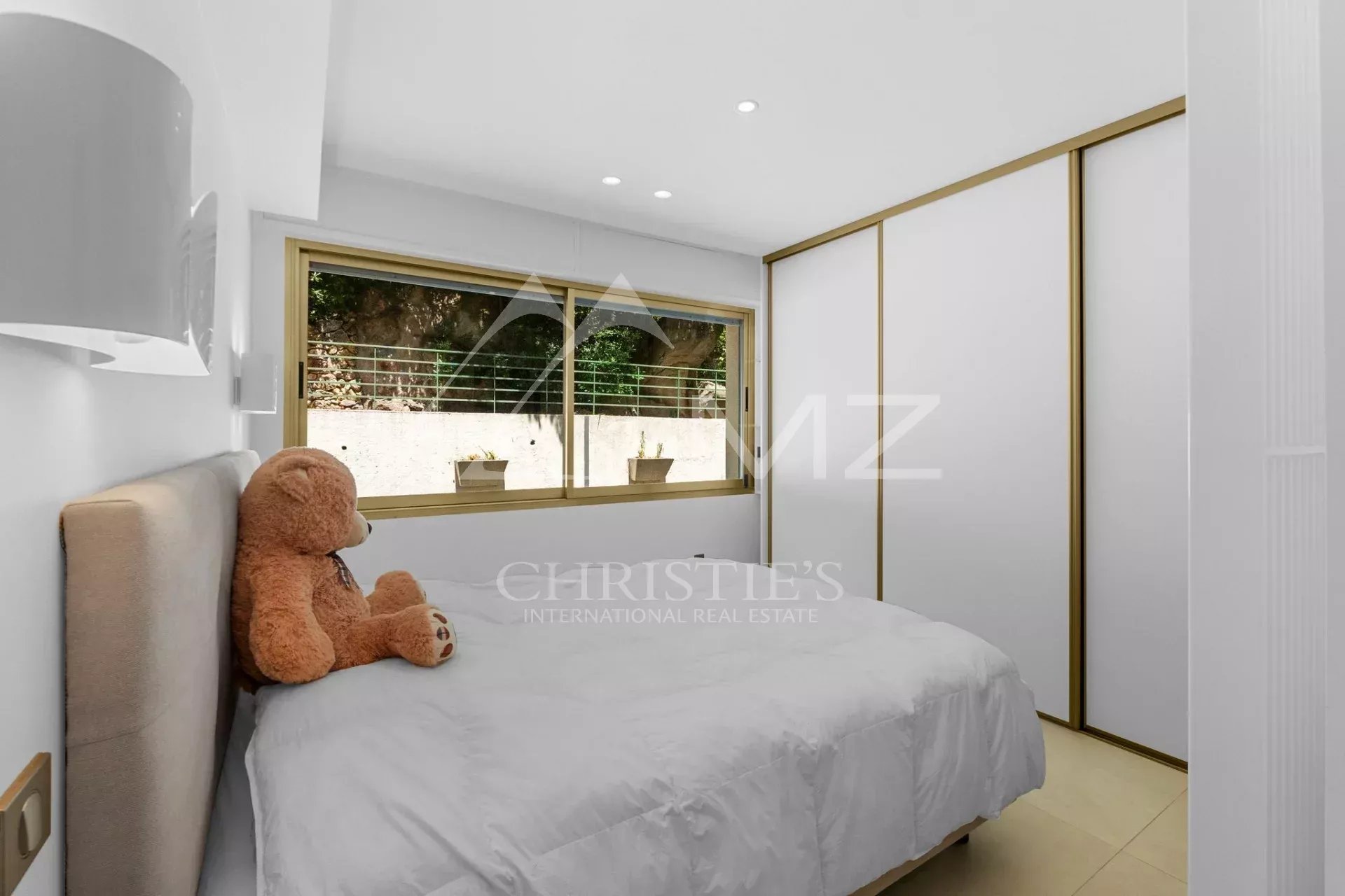3 Bedroom Apartment/Flat's Image 6