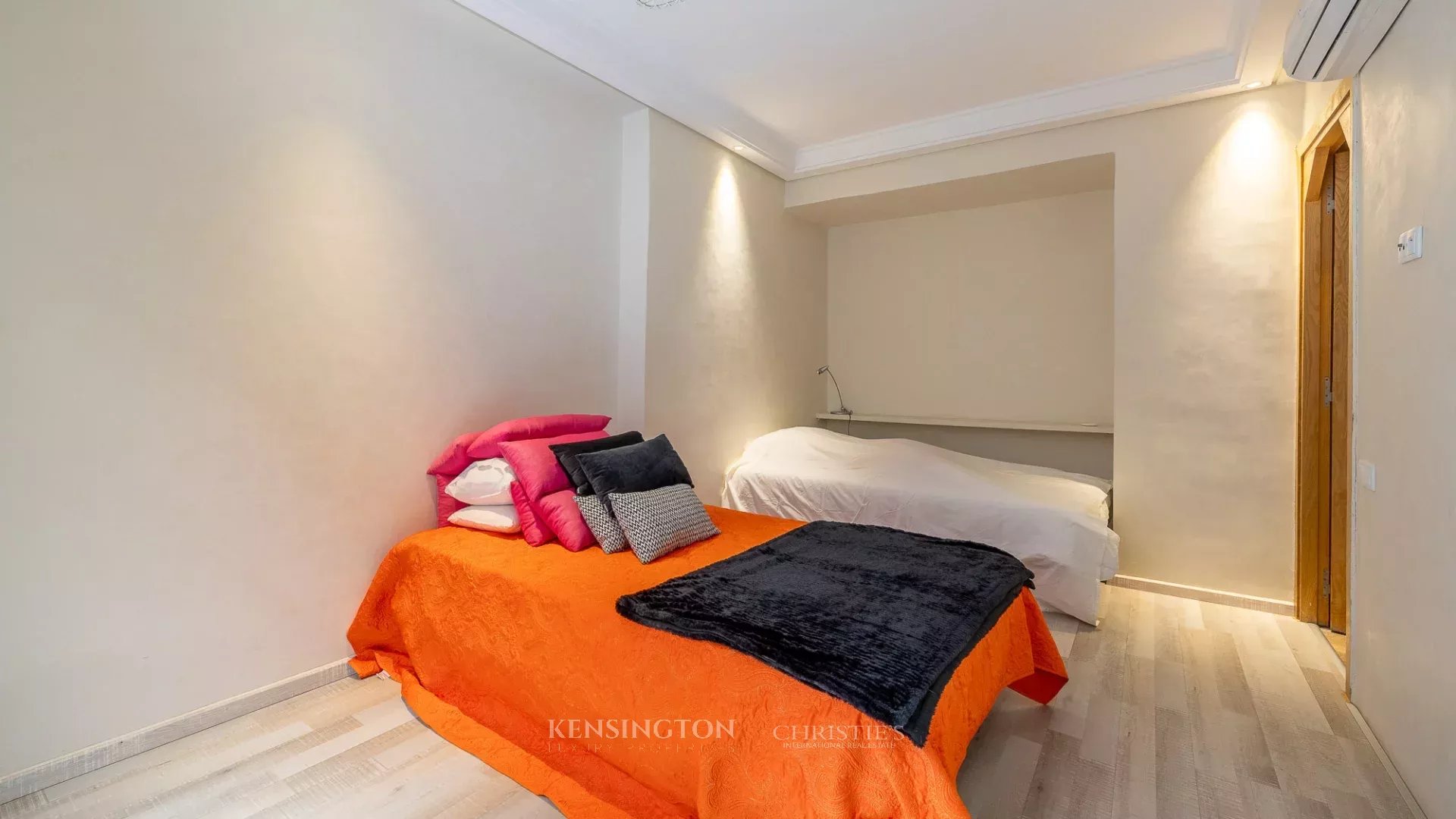 3 Bedroom Villa/Townhouse's Image 27