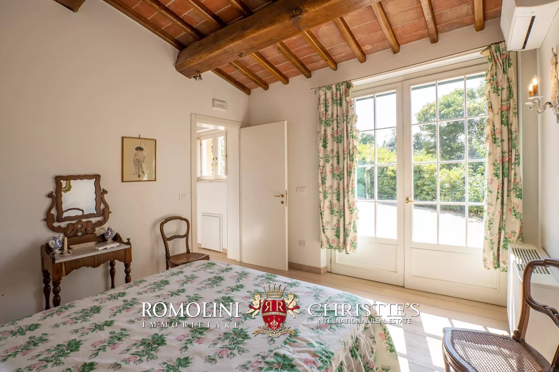 2 Bedroom Villa/Townhouse's Image 22