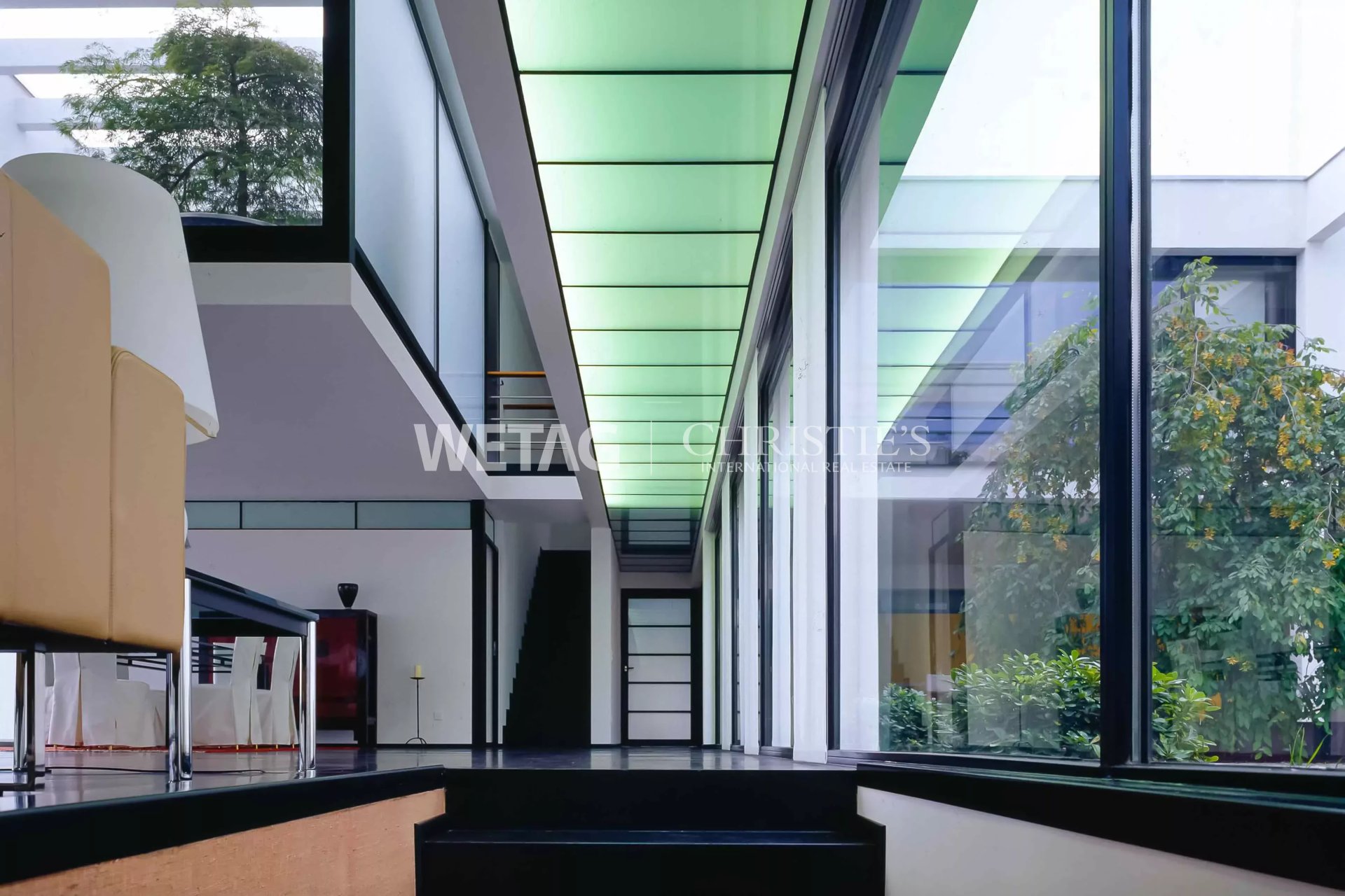 5 Bedroom Villa/Townhouse's Image 9