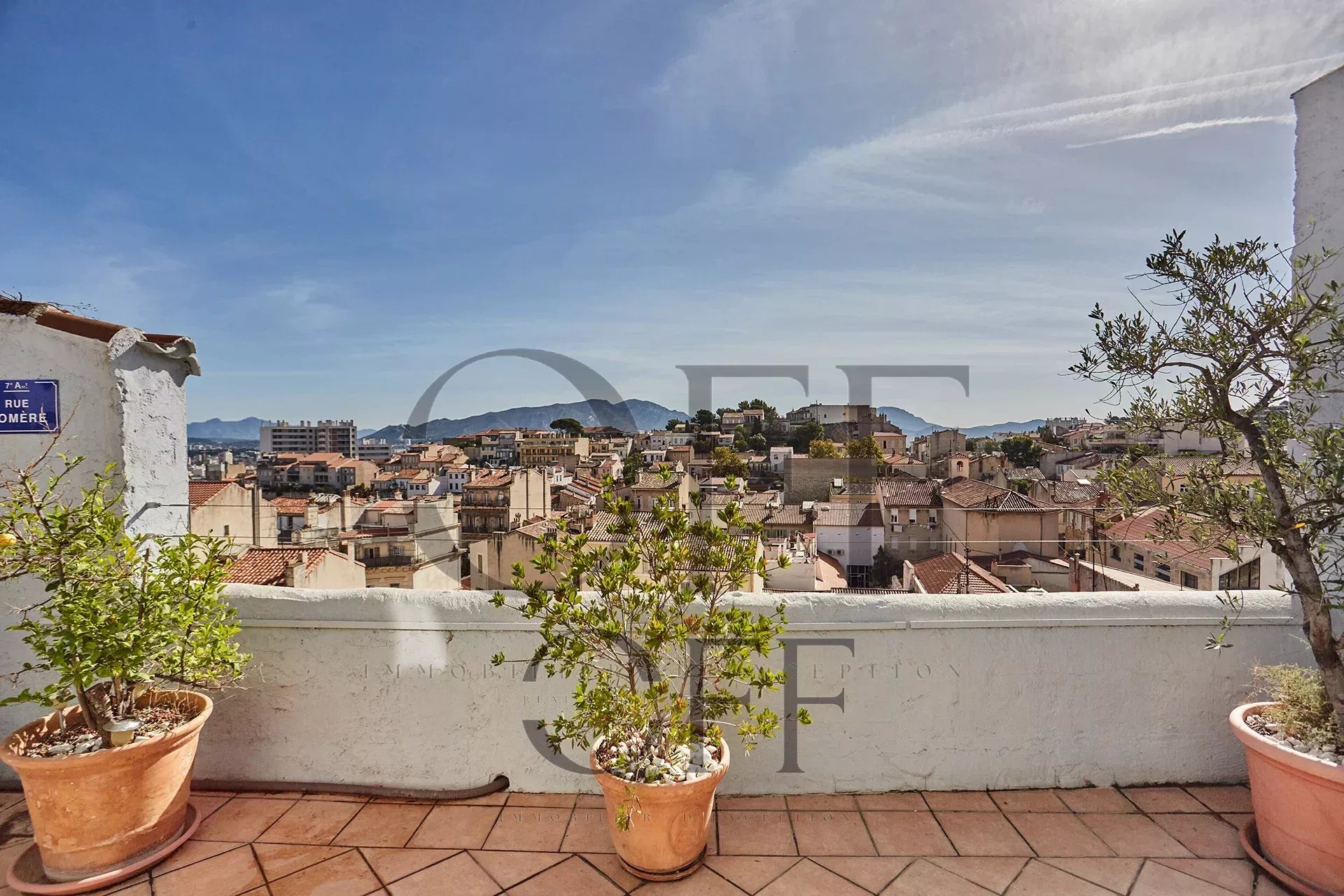 Maison de 111m2 + terrasse de 23m2 - Marseille 13006 VAUBAN