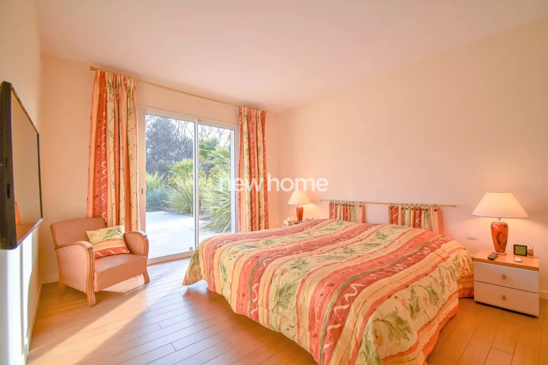 Magnifique villa de 220 m² avec tout le confort moderne à pied du village de Lorgues